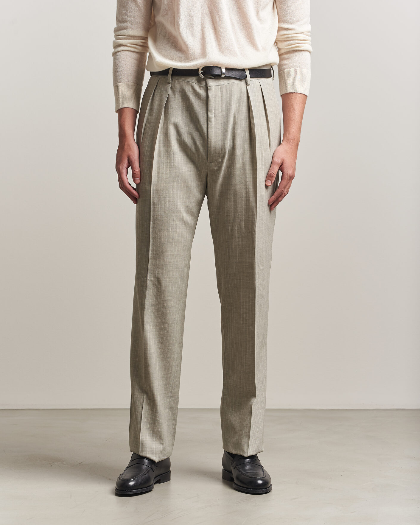 Uomini | Pantaloni | Ralph Lauren Purple Label | Glenn Pinstriped Pleated Wool Trousers Grey