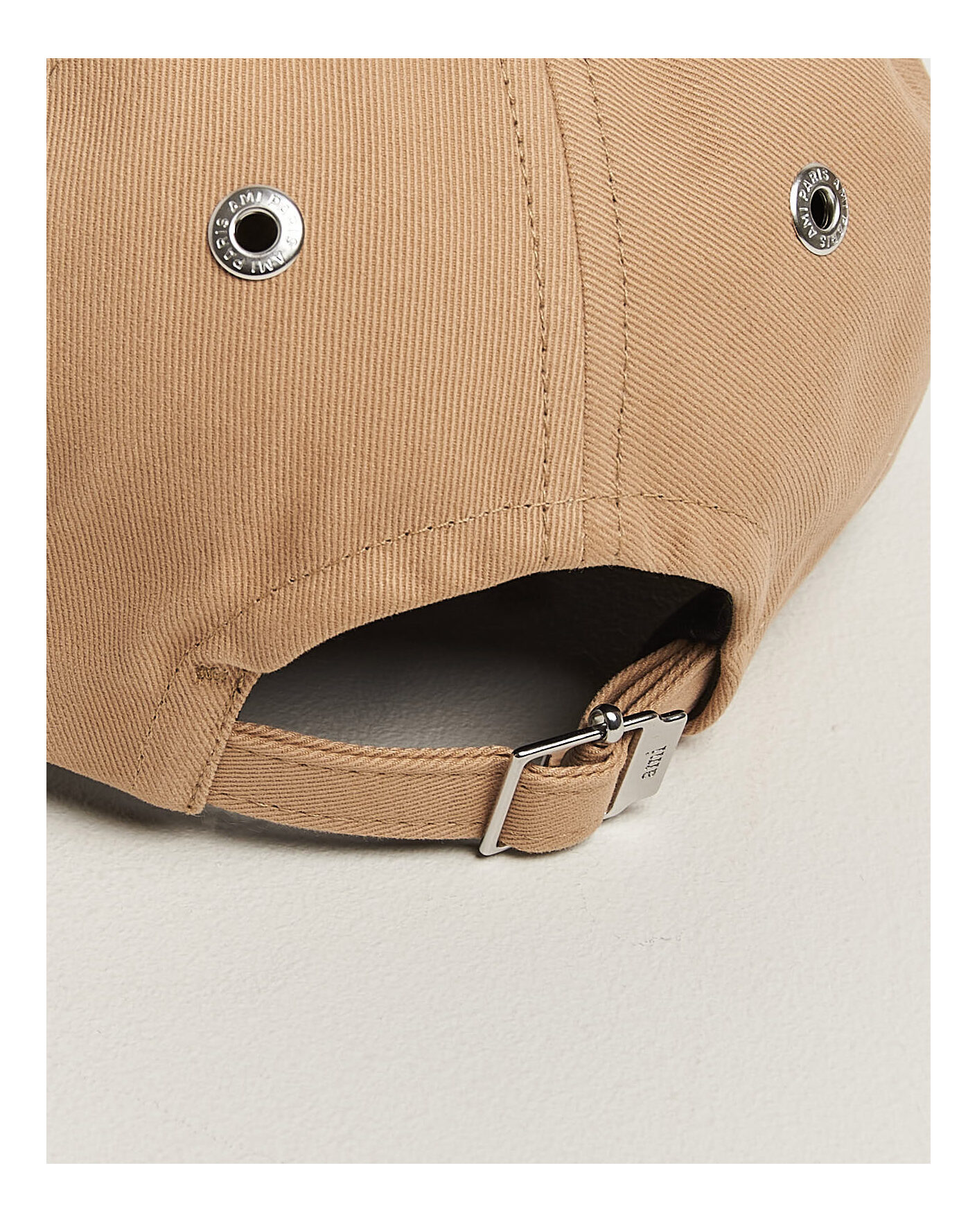 Uomini | Cappelli & Berretti | AMI | Contrasted Heart Logo Cap Beige Mastic