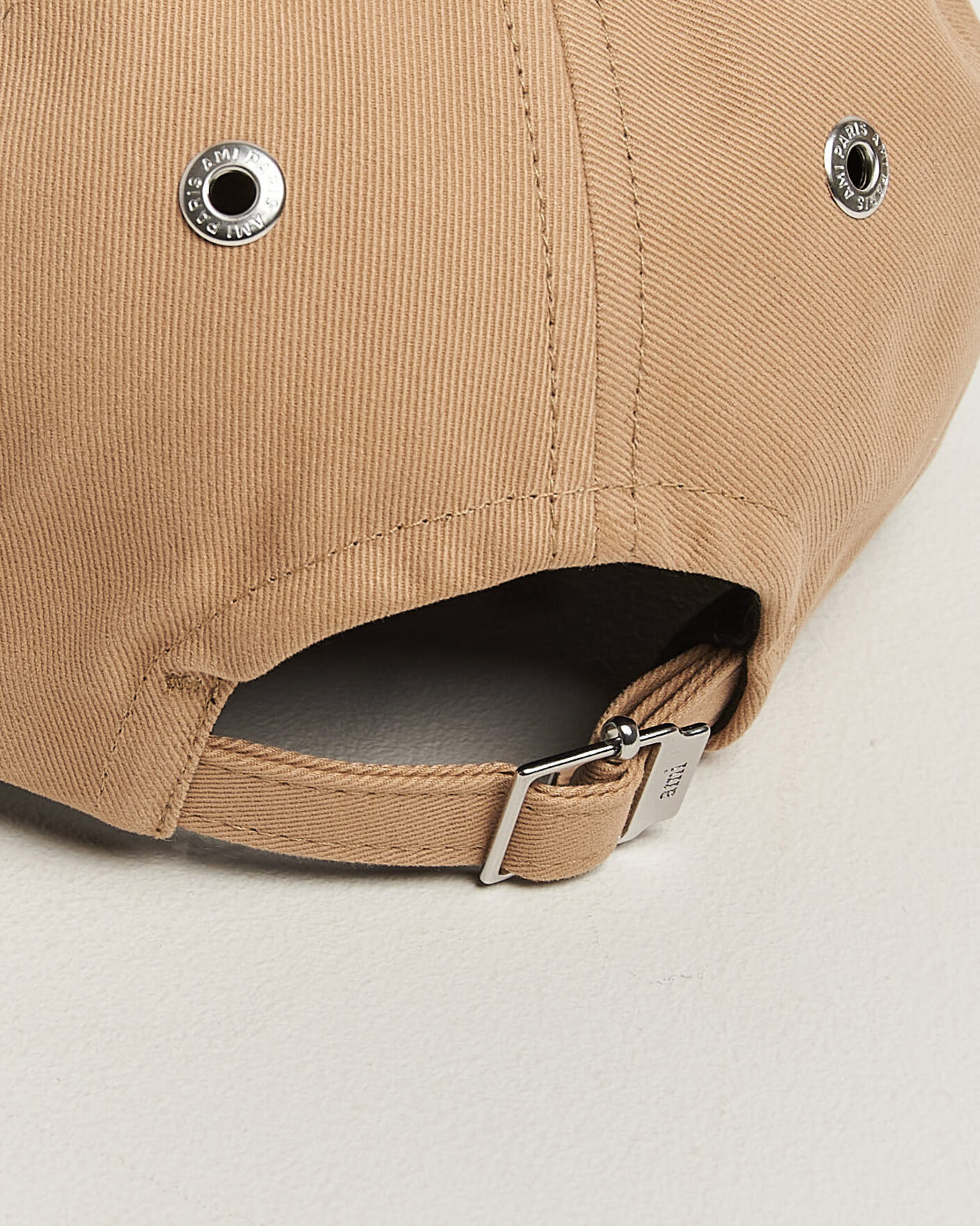 Uomini | Cappelli & Berretti | AMI | Contrasted Heart Logo Cap Beige Mastic