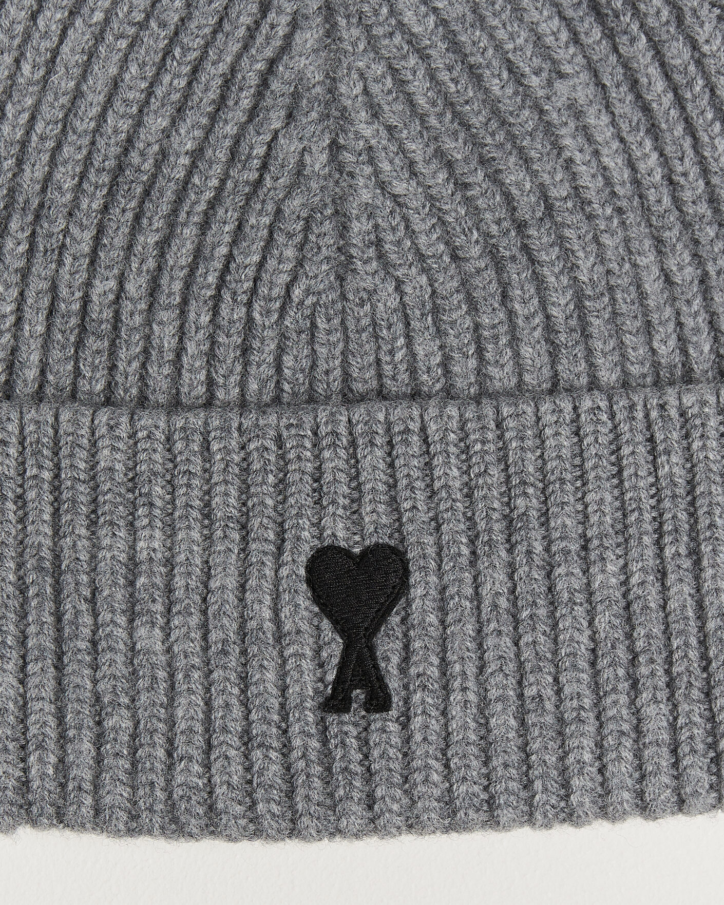 Uomini | Berretti | AMI | Contrasted Heart Logo Beanie Light Grey Melange