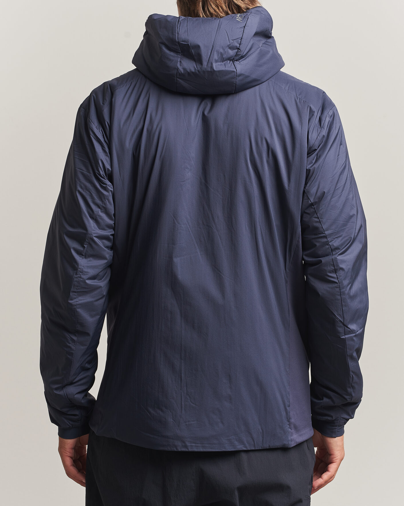 Uomini | Giacche | Arc'teryx | Atom Hooded Jacket Black Sapphire