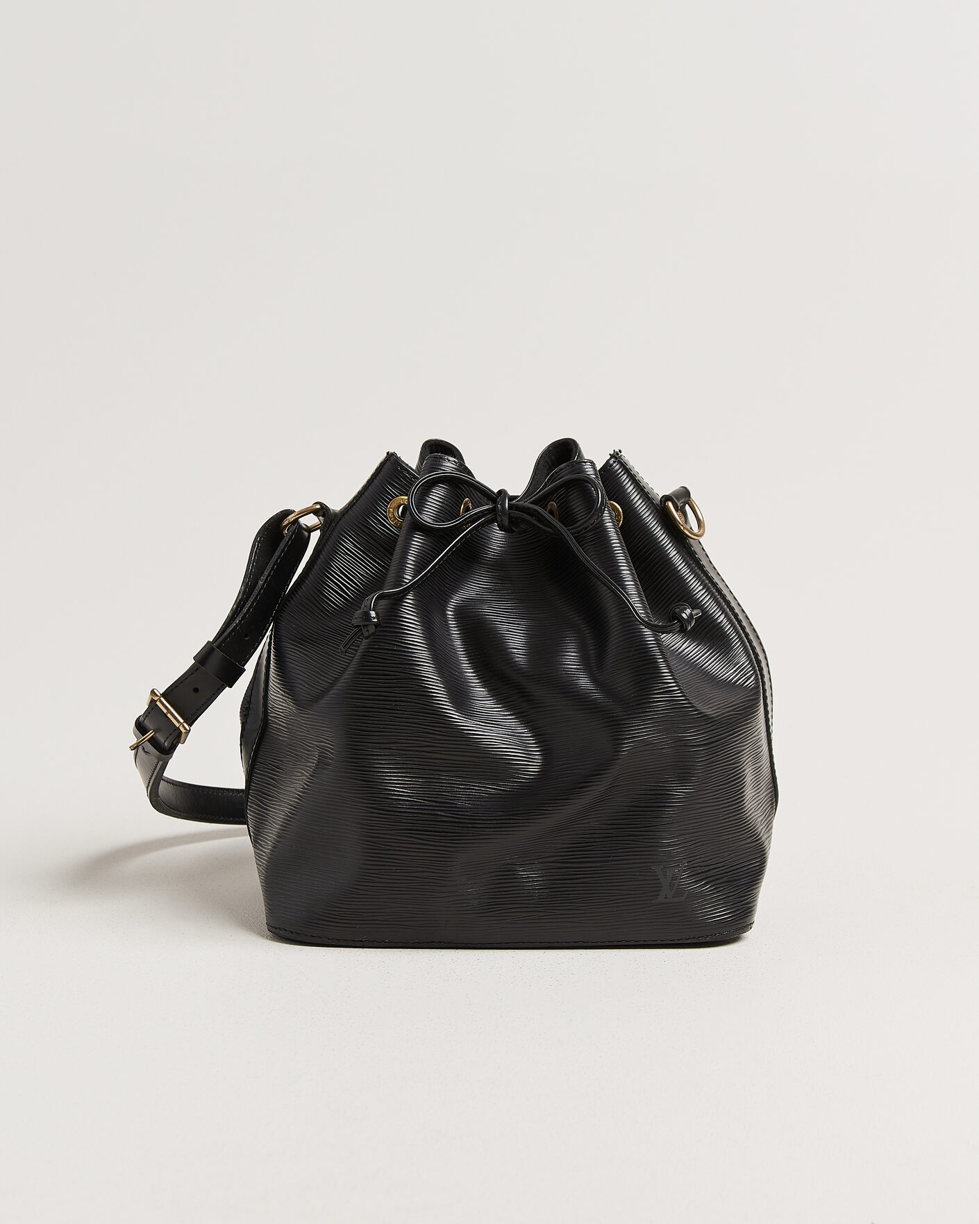 Uomini | Pre-Owned & Vintage Bags | Louis Vuitton Pre-Owned | Petit Noé Epi Leather Black
