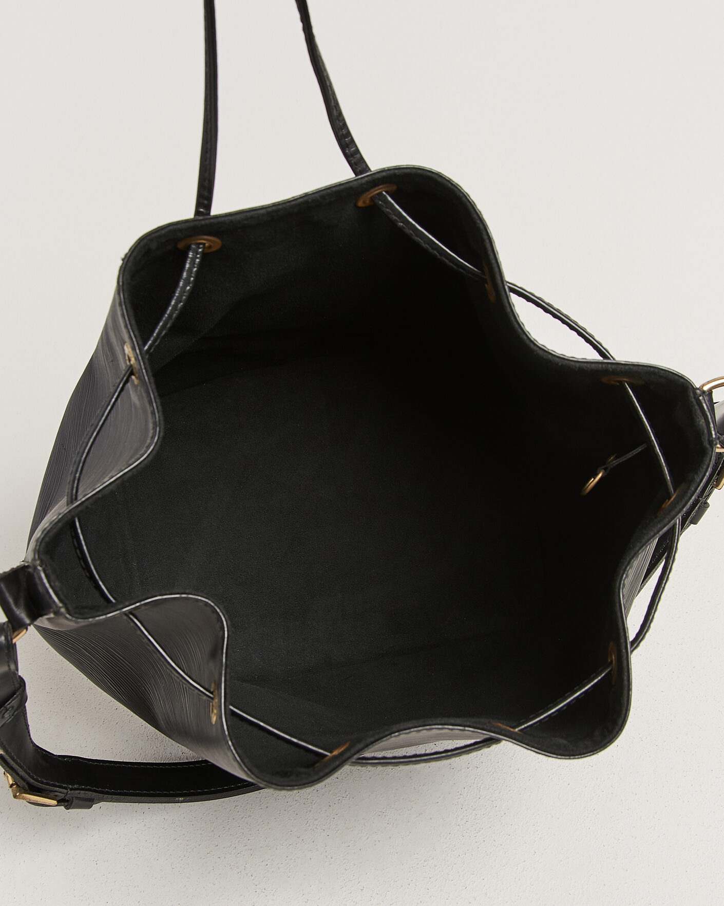 Uomini | Pre-Owned & Vintage Bags | Louis Vuitton Pre-Owned | Petit Noé Epi Leather Black