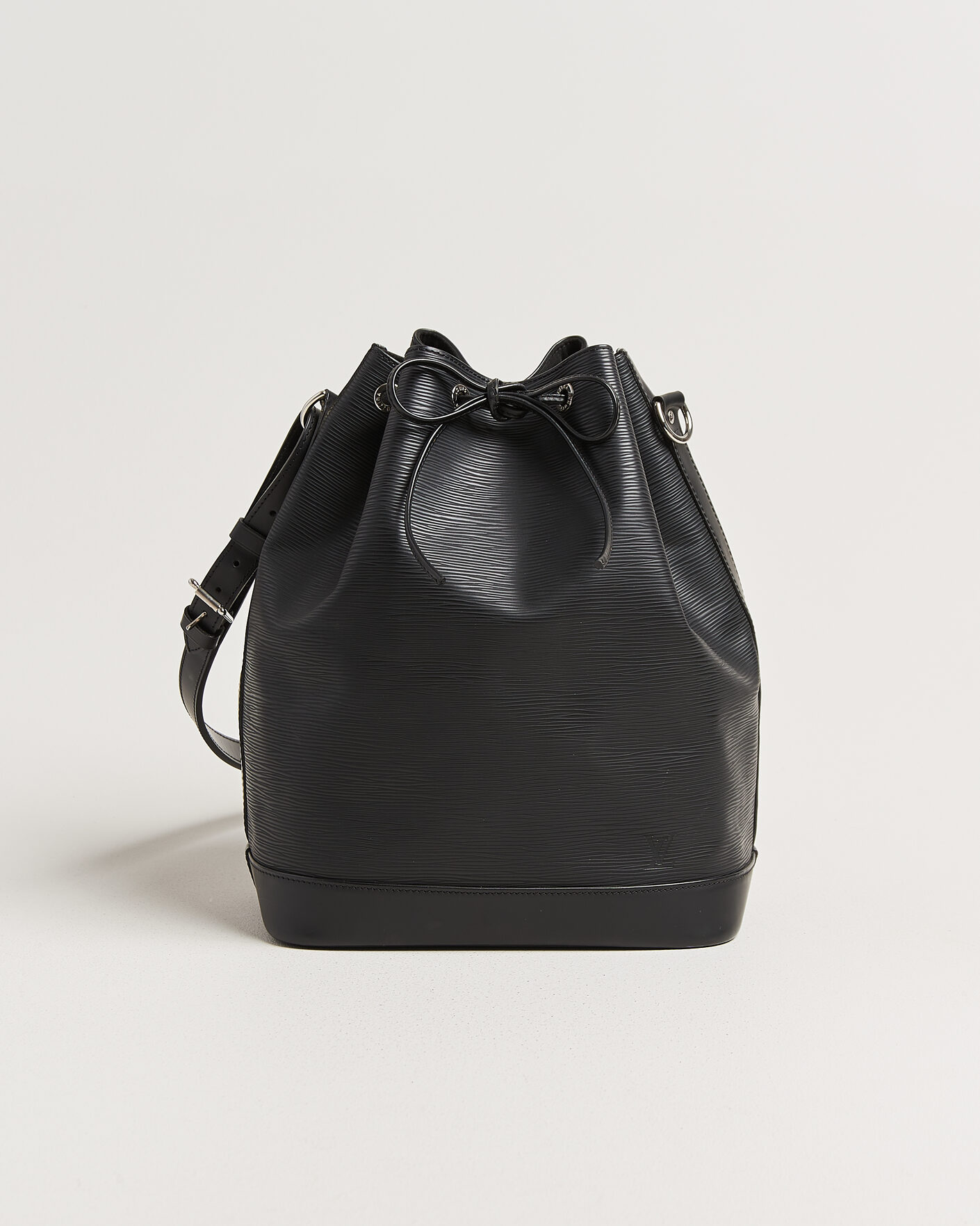 Uomini | Pre-Owned & Vintage Bags | Louis Vuitton Pre-Owned | Noé Epi Leather Black