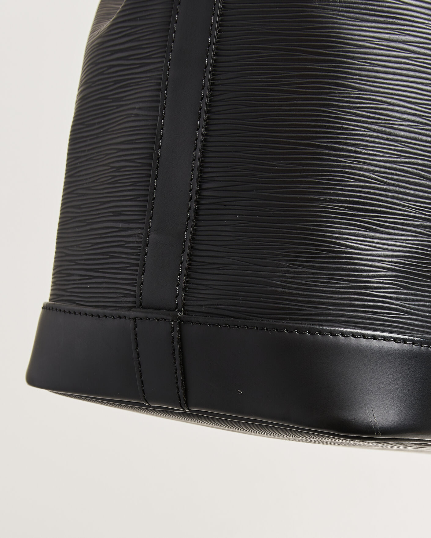 Uomini | Pre-Owned & Vintage Bags | Louis Vuitton Pre-Owned | Noé Epi Leather Black