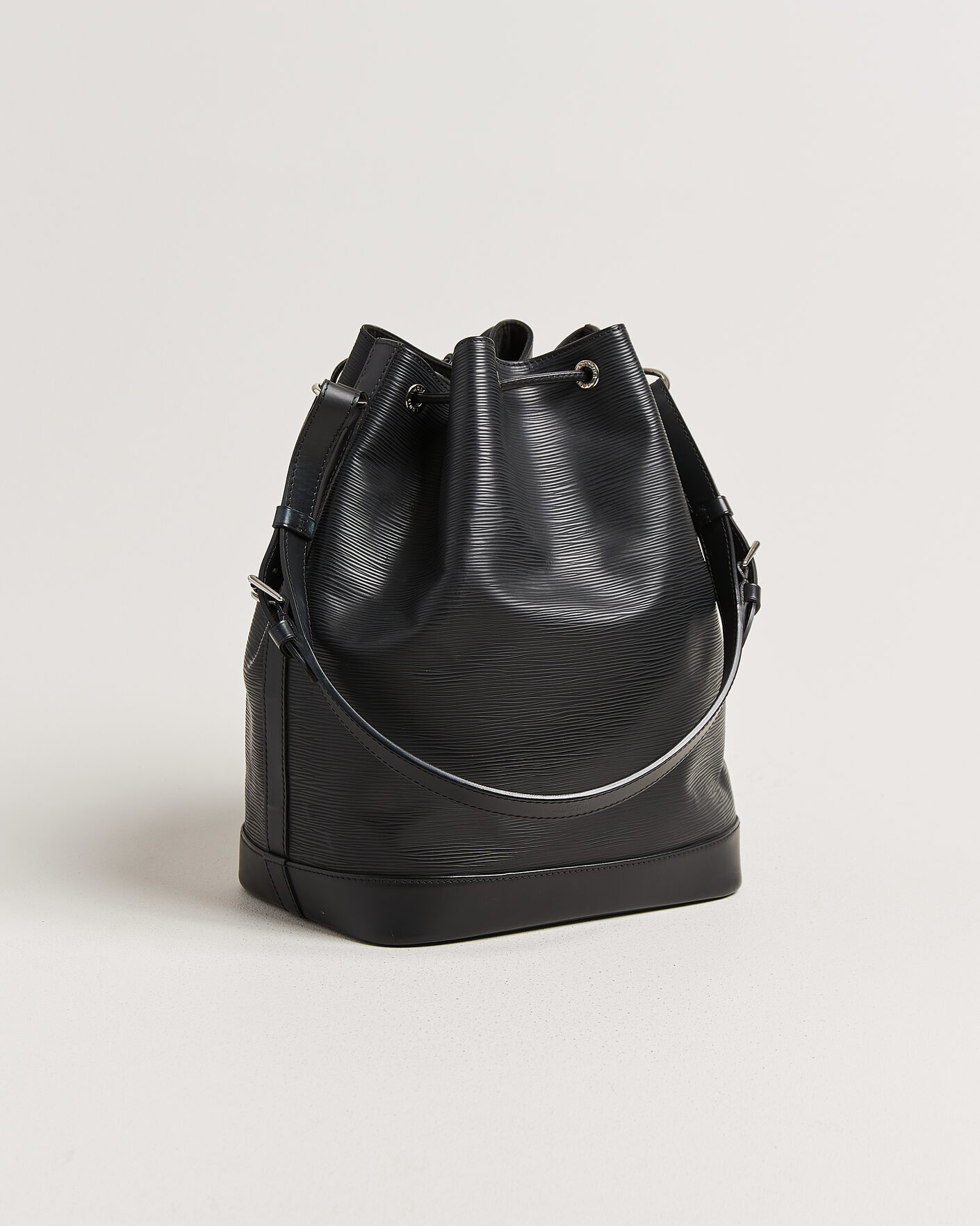 Uomini | Pre-Owned & Vintage Bags | Louis Vuitton Pre-Owned | Noé Epi Leather Black