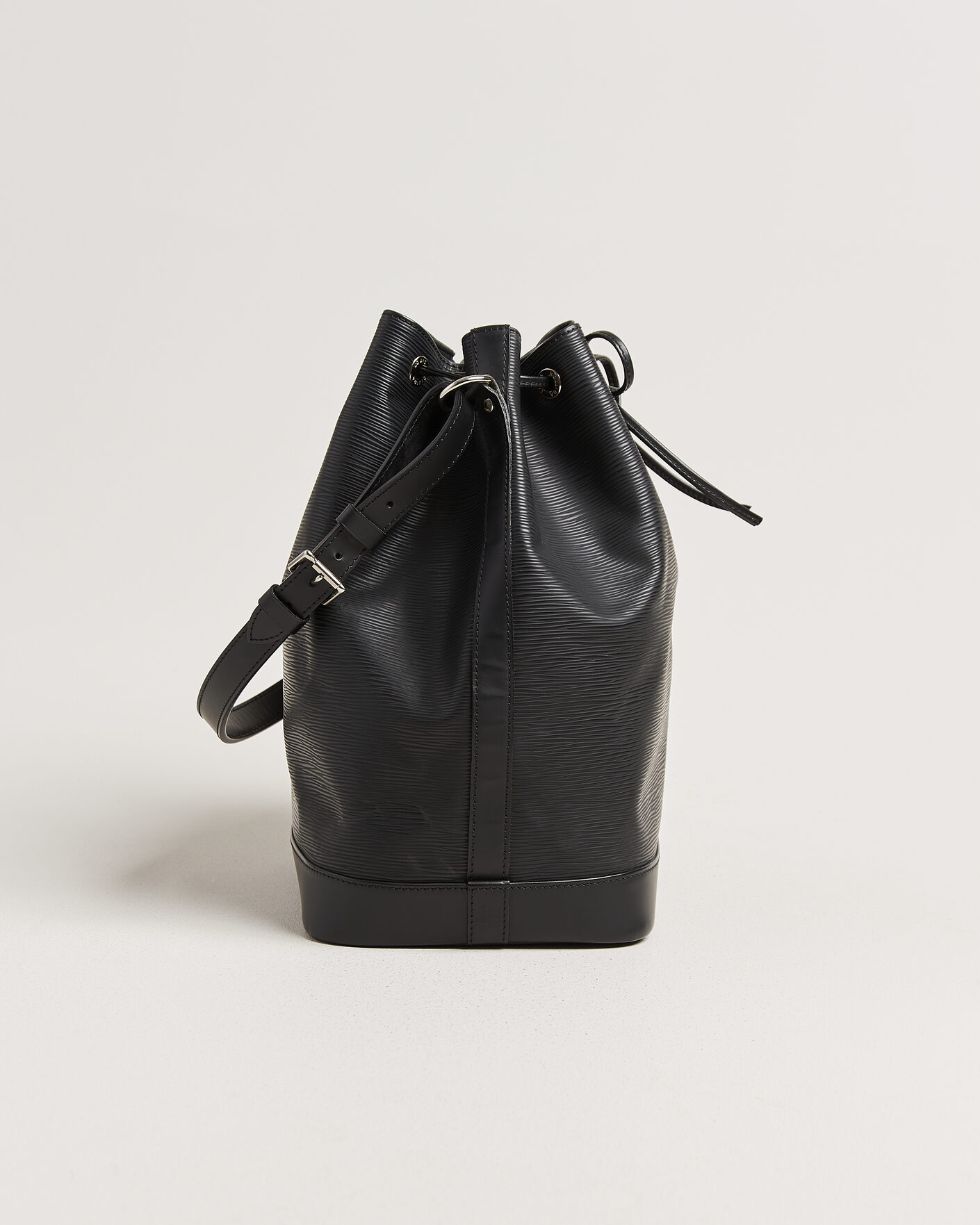 Uomini | Pre-Owned & Vintage Bags | Louis Vuitton Pre-Owned | Noé Epi Leather Black