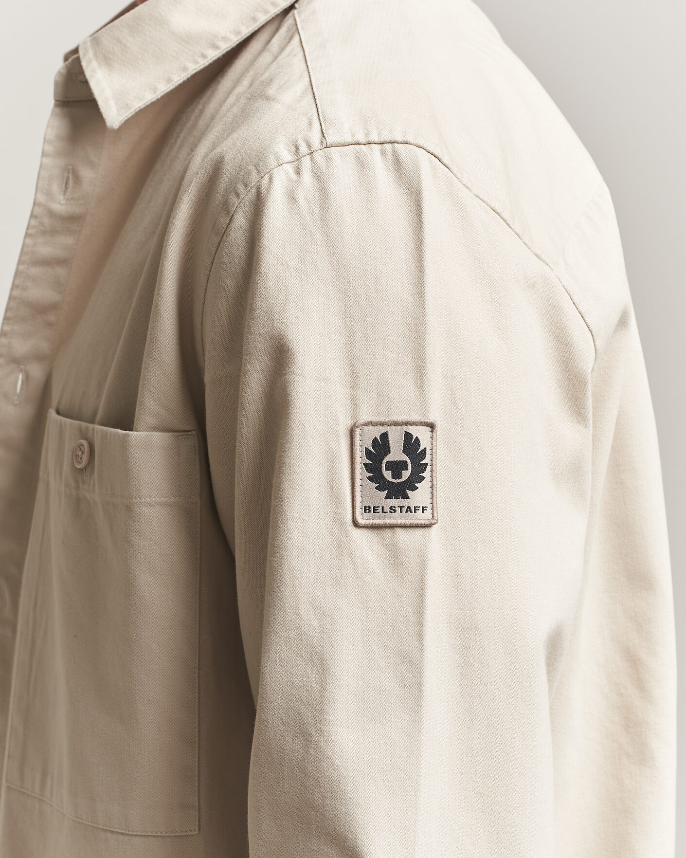 Uomini | Camicie | Belstaff | Outpost Cotton Herringbone Overshirt Pale Stone