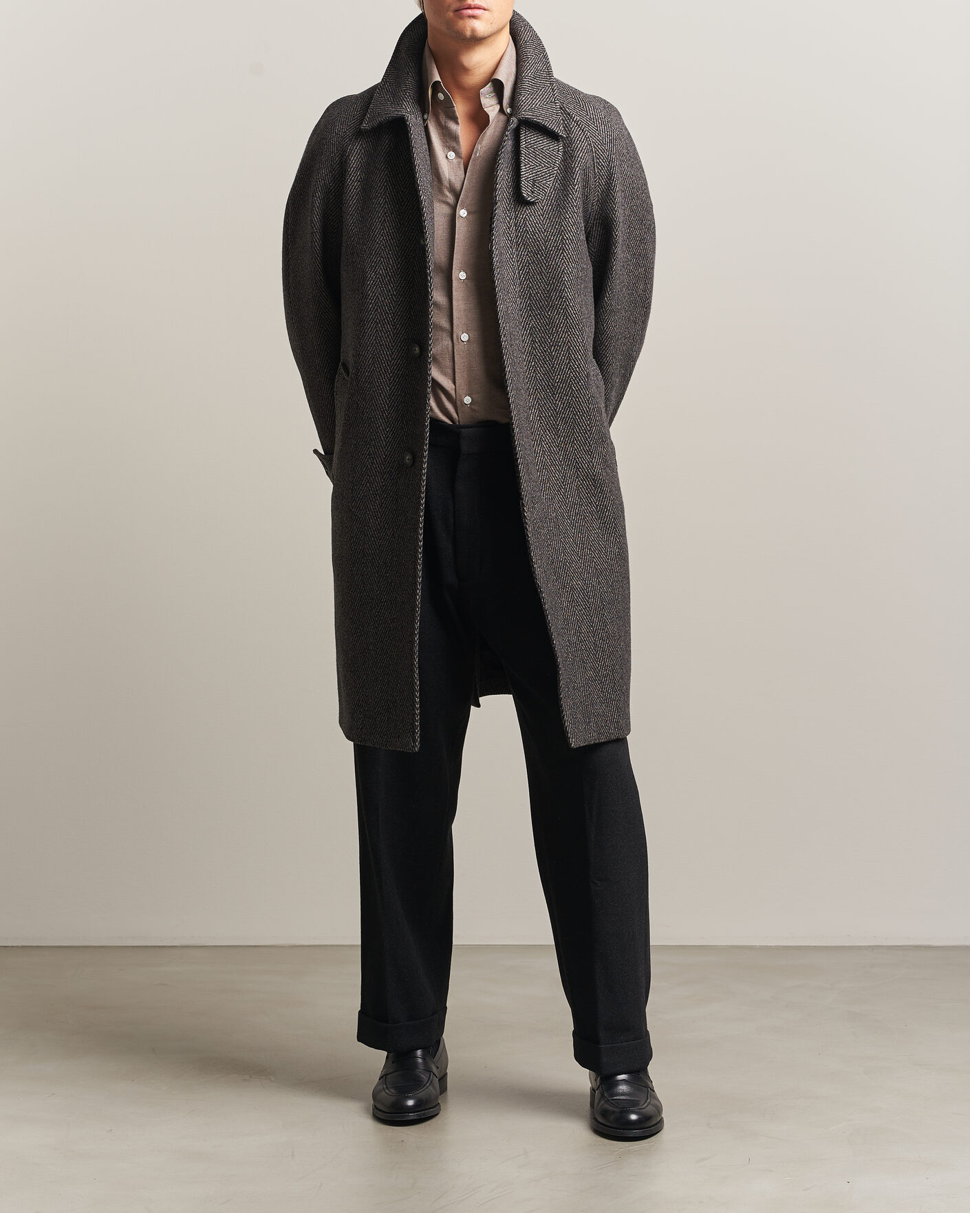 Uomini | Giacche | Eton | Wool/Cashmere Herringbone Raglan Coat Dark Brown