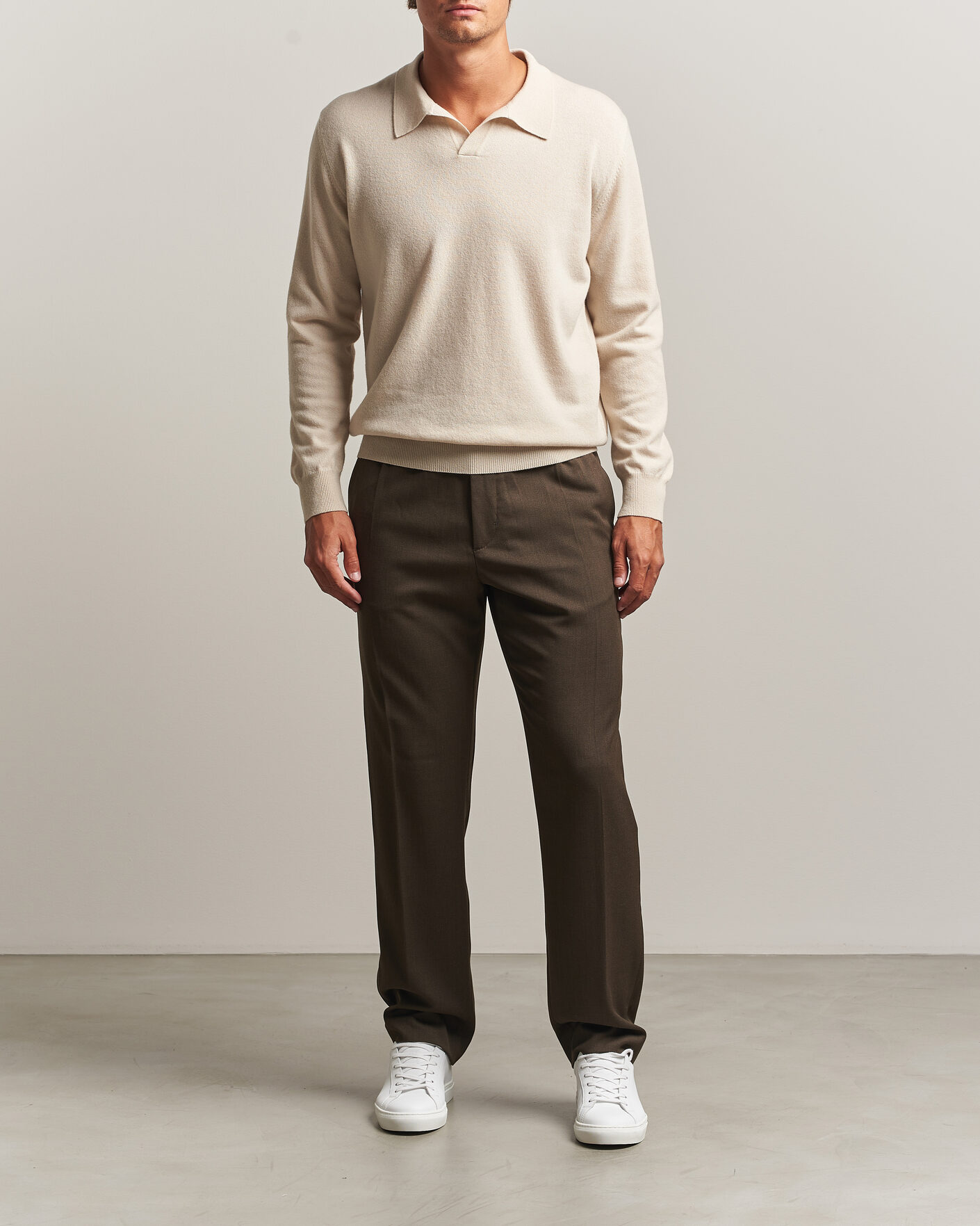 Uomini | Pantaloni | Filippa K | Theo Relaxed Wool Trousers Walnut Brown