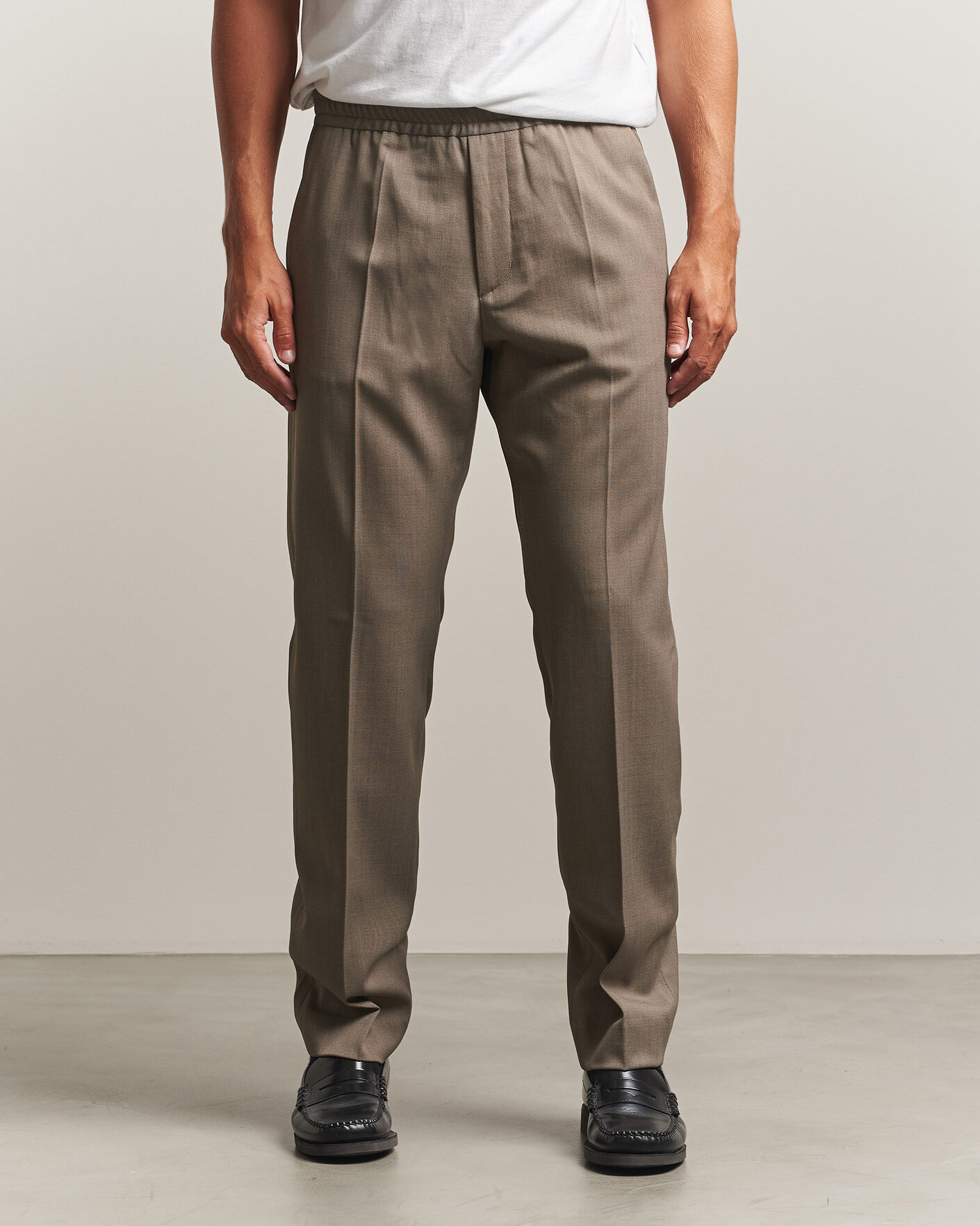 Uomini | Pantaloni | Filippa K | Theo Relaxed Wool Trousers Stone Taupe