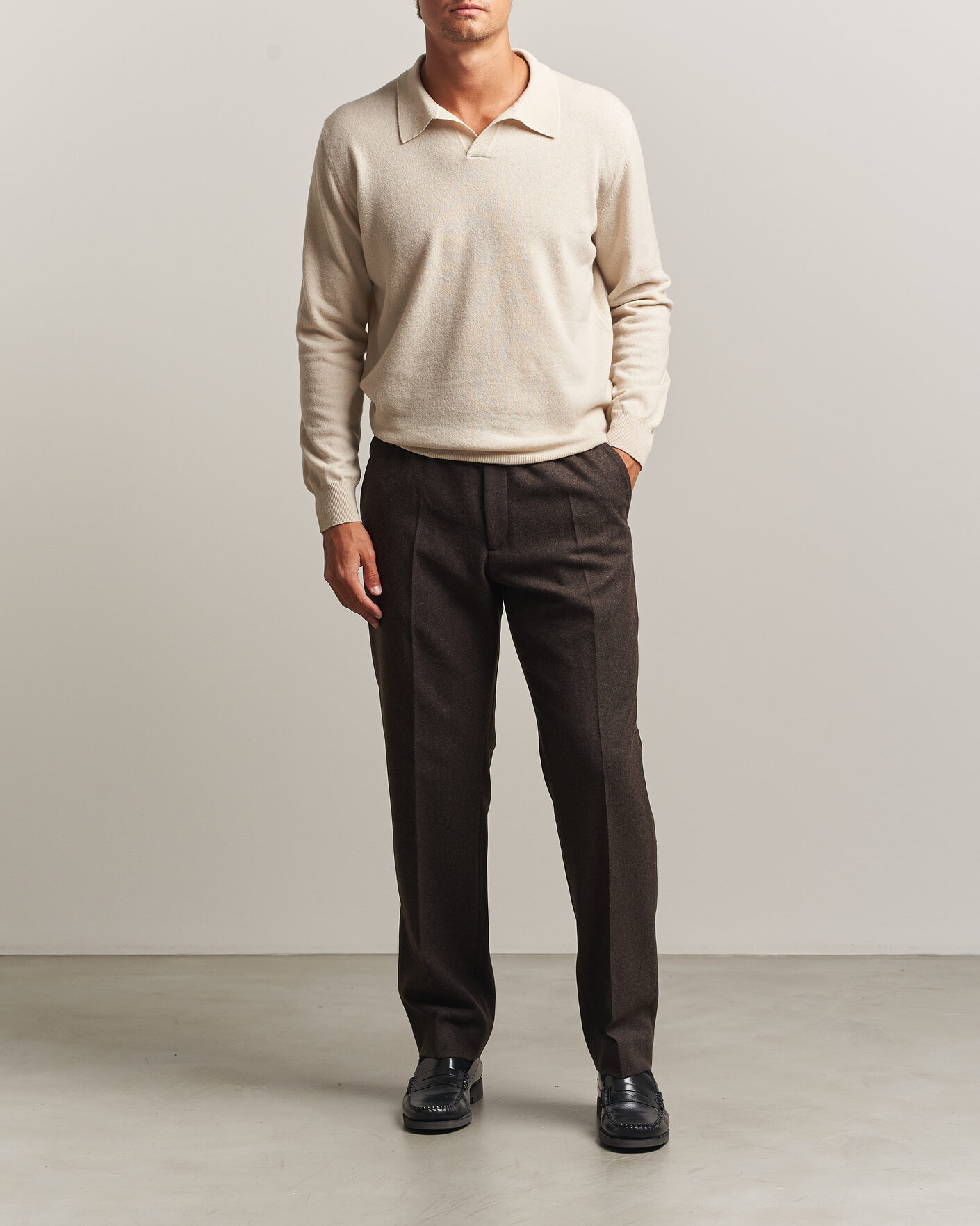 Uomini | Pantaloni | Filippa K | Theo Relaxed Flannel Trousers Walnut Brown