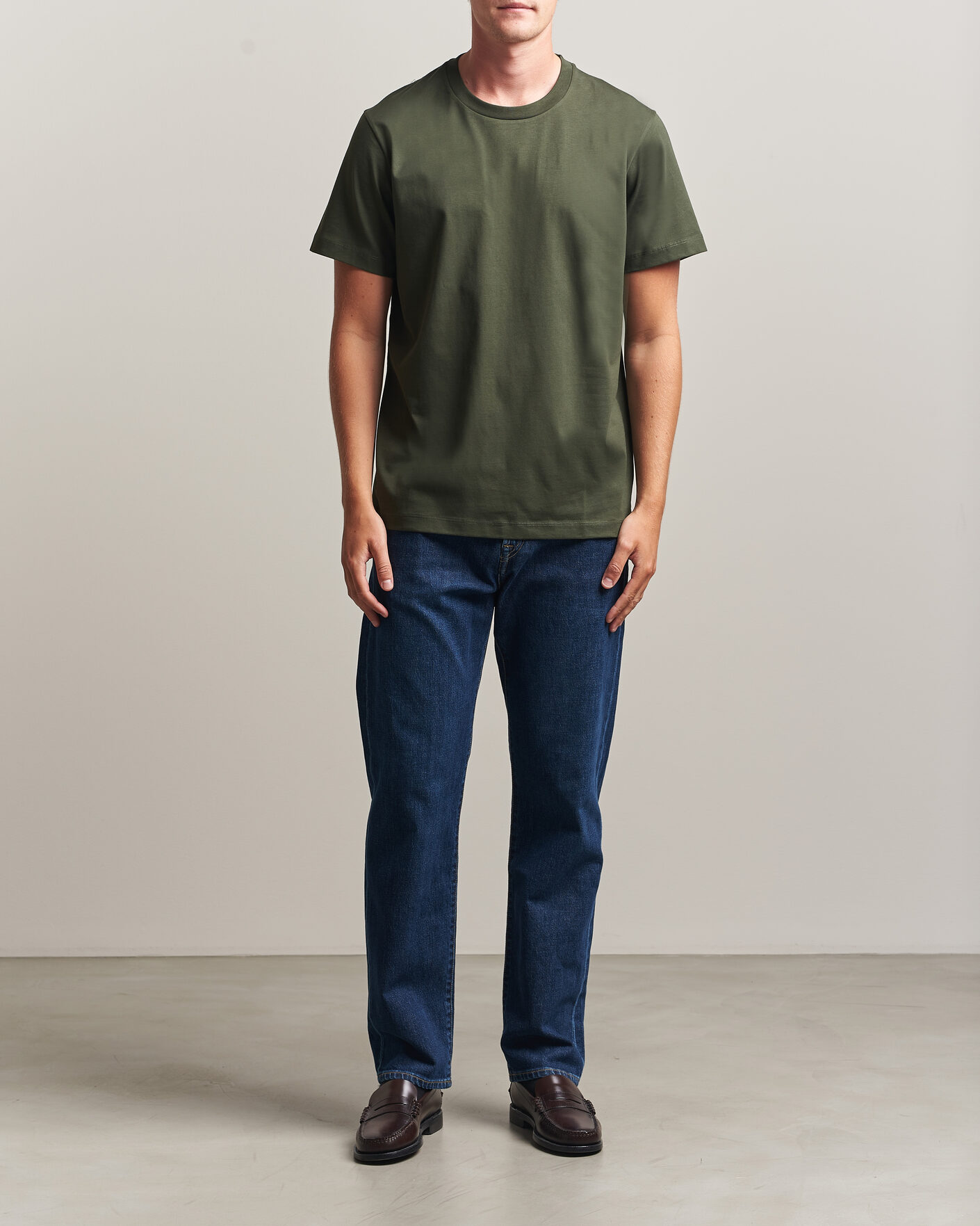Uomini | T-shirt | Filippa K | Filip Crew Neck T-Shirt Night Green