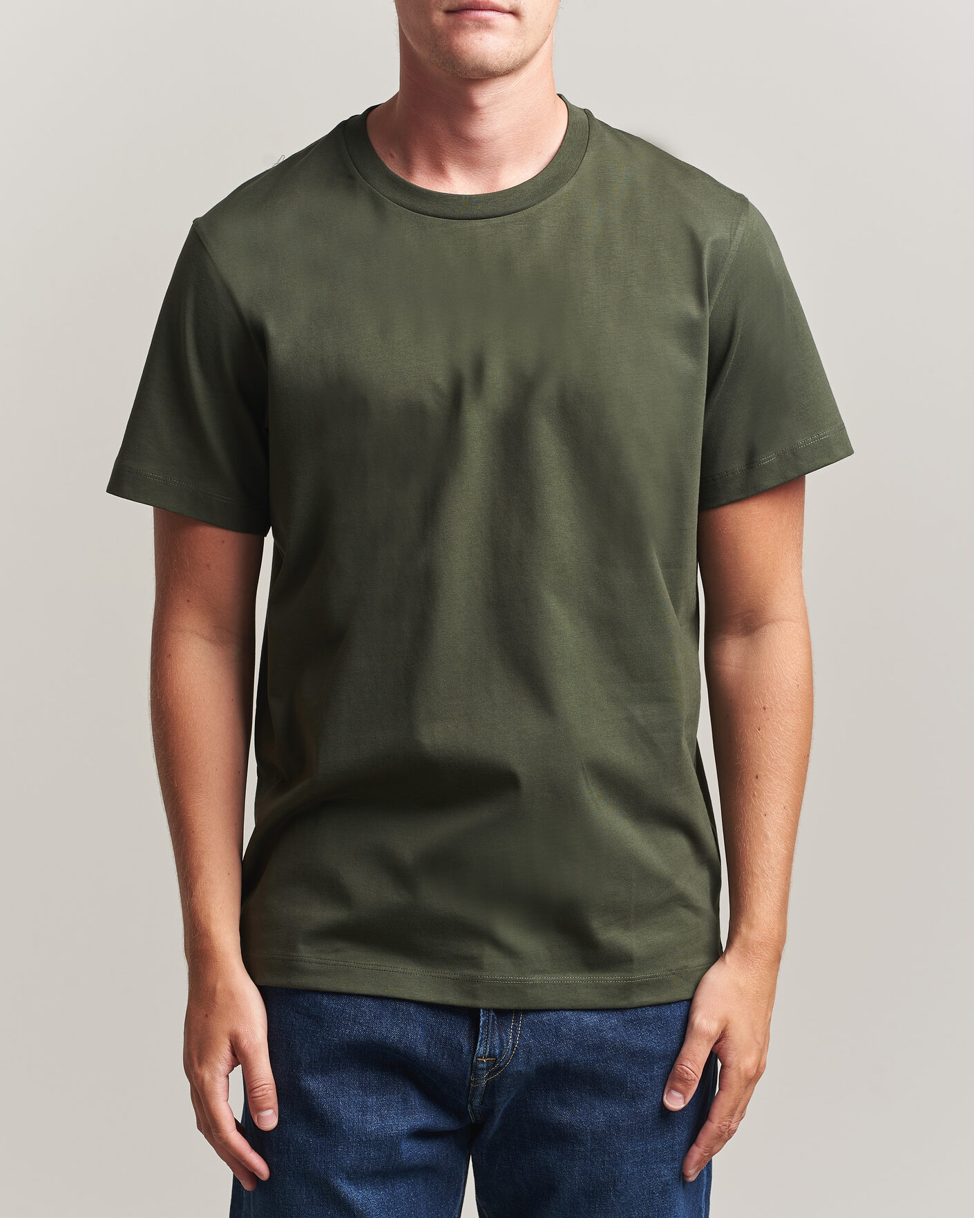 Uomini | T-shirt | Filippa K | Filip Crew Neck T-Shirt Night Green