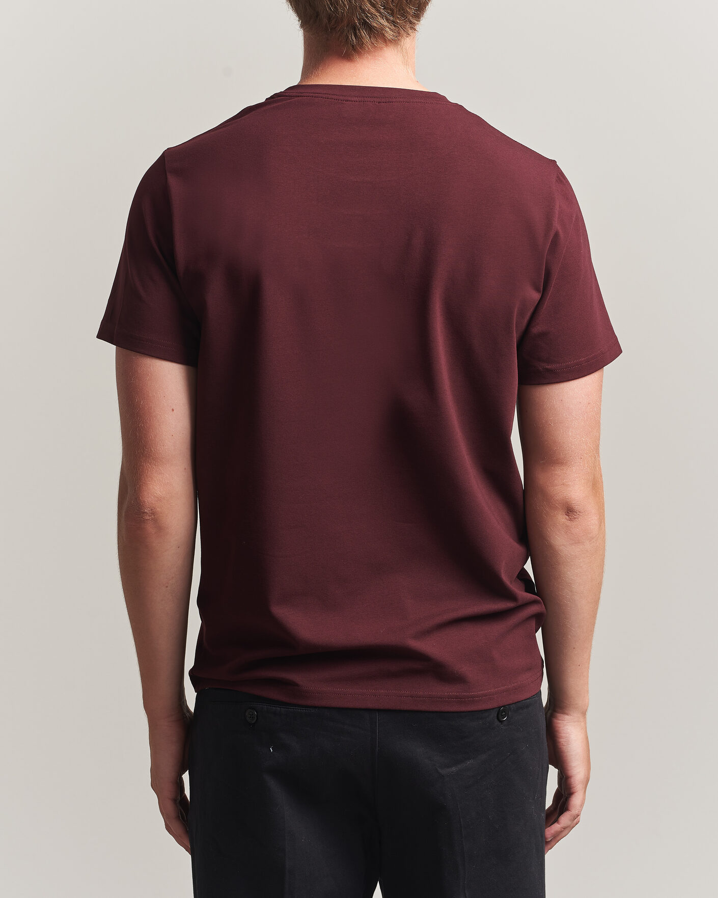 Uomini | T-shirt | Filippa K | Soft Lycra T-Shirt Dark Burgundy