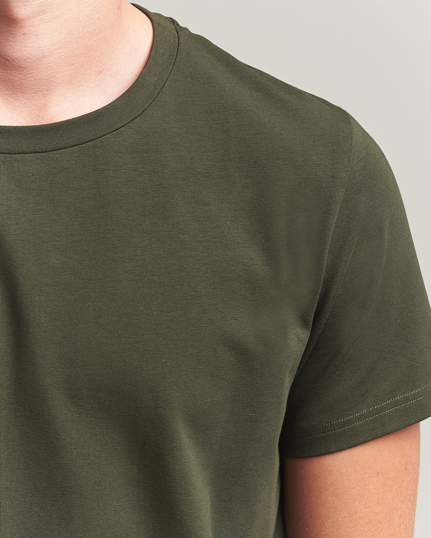 Uomini | T-shirt | Filippa K | Soft Lycra T-Shirt Night Green