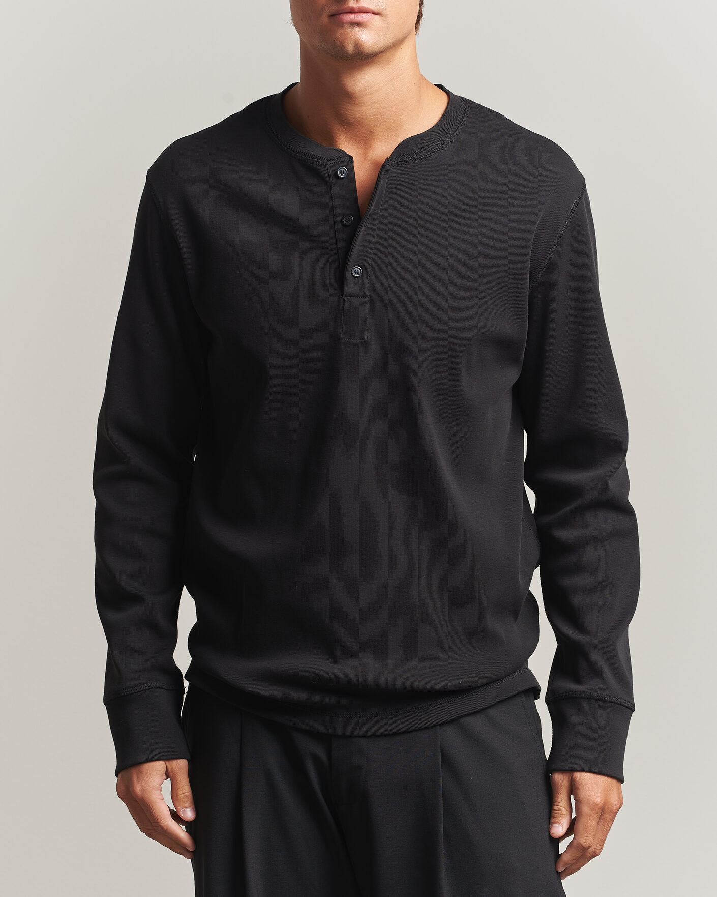 Uomini | Maglieria | Filippa K | Cotton Rib Henley Black