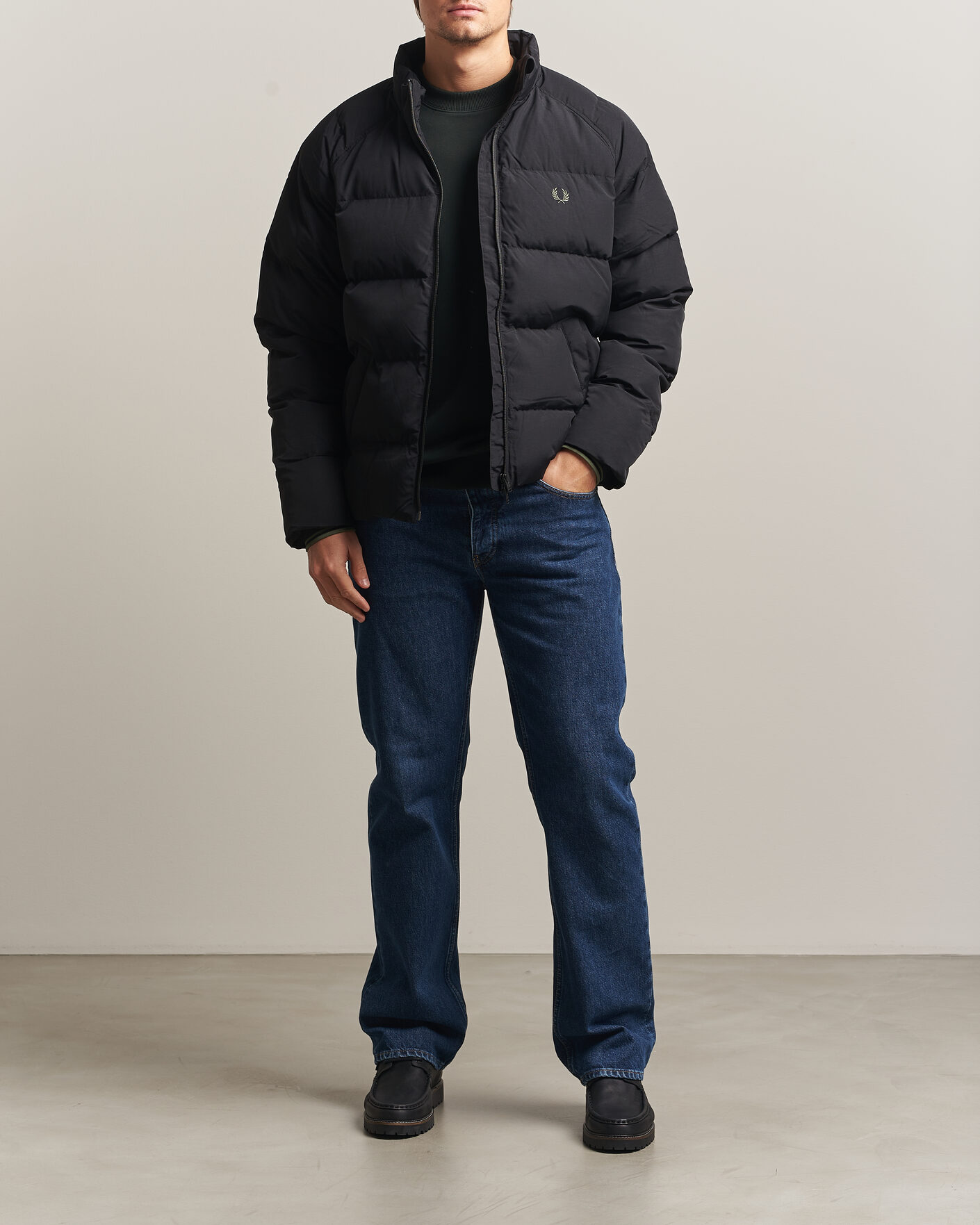 Uomini | Giacche | Fred Perry | Raglan Sleeve Padded Jacket Black