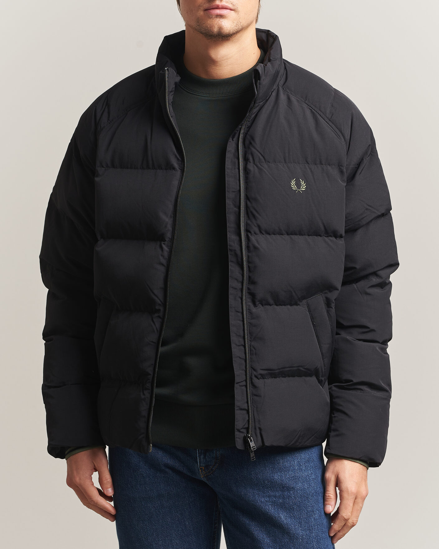 Uomini | Giacche | Fred Perry | Raglan Sleeve Padded Jacket Black