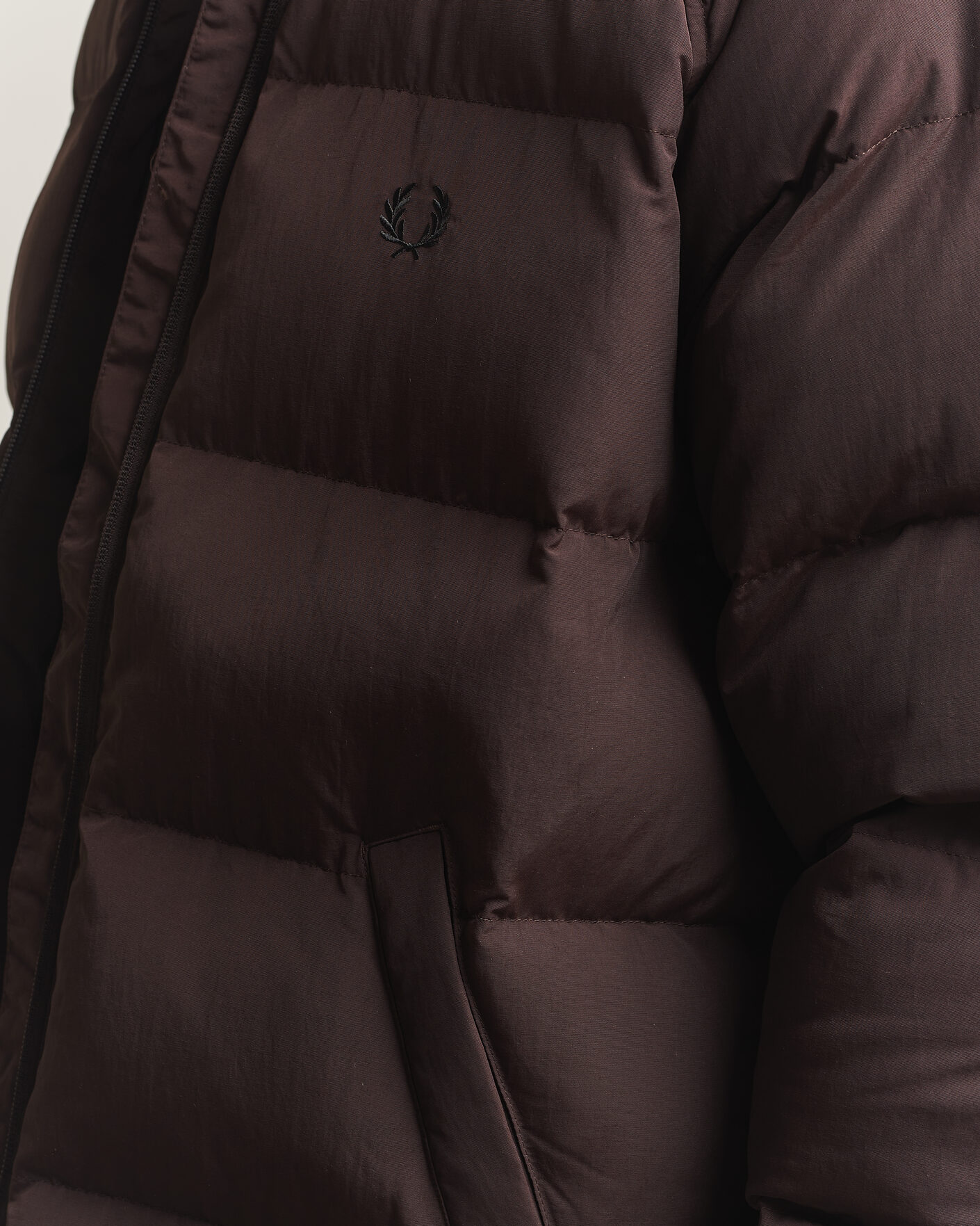 Uomini | Giacche | Fred Perry | Raglan Sleeve Padded Jacket Rich Brown