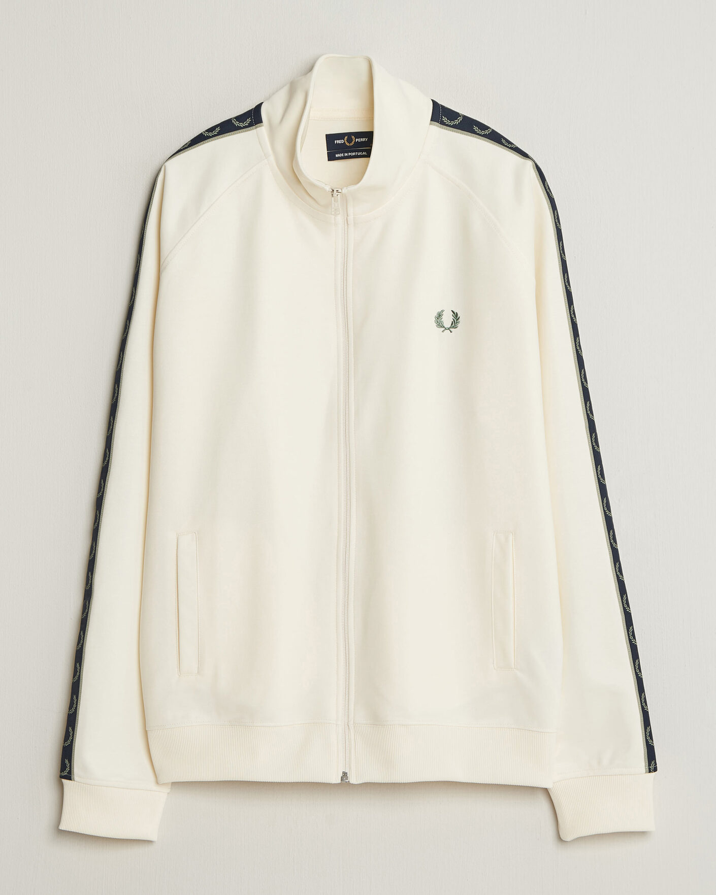 Uomini | Maglieria | Fred Perry | Taped Track Jacket Ecru