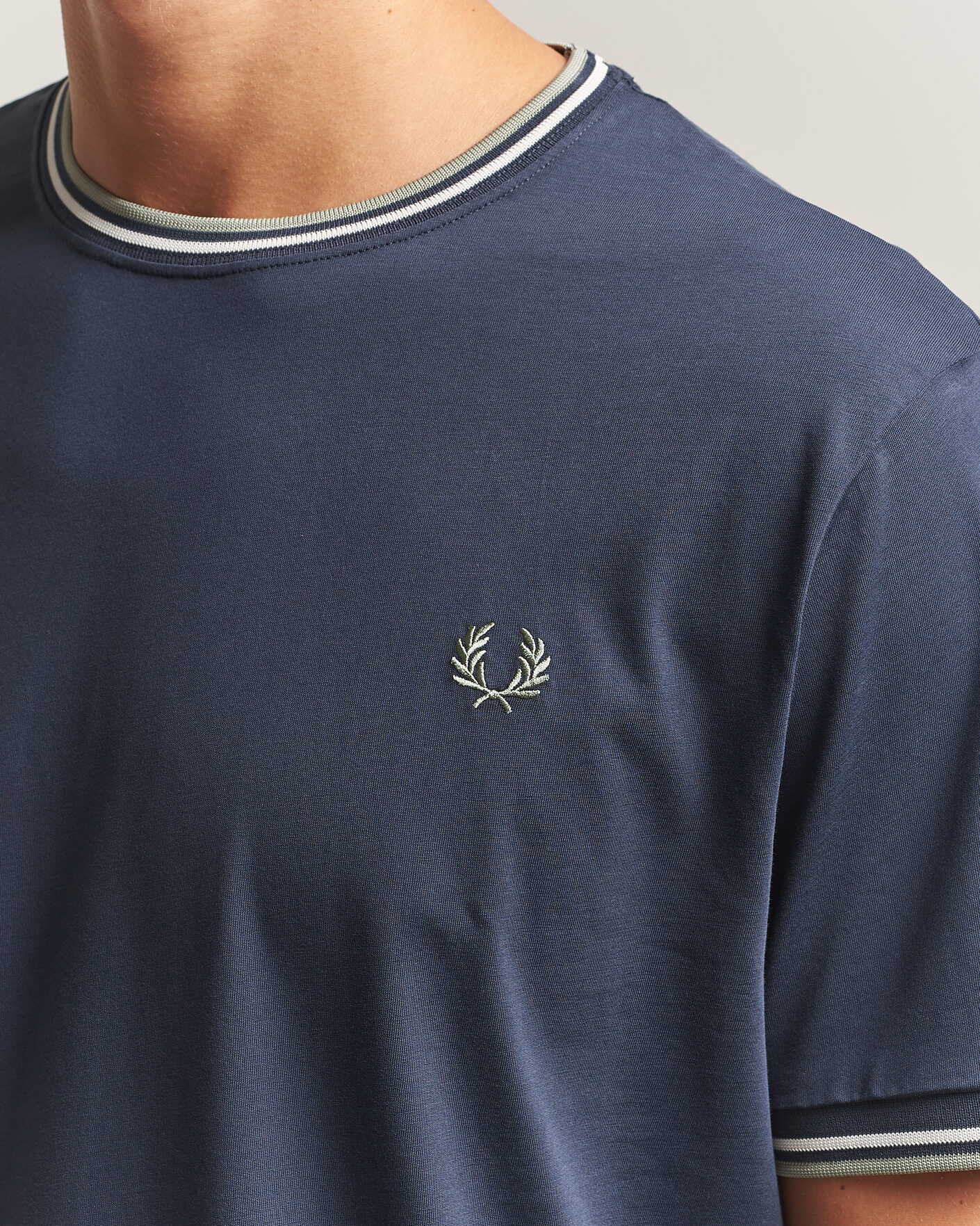 Uomini | T-shirt | Fred Perry | Twin Tipped T-Shirt Dark Airforce