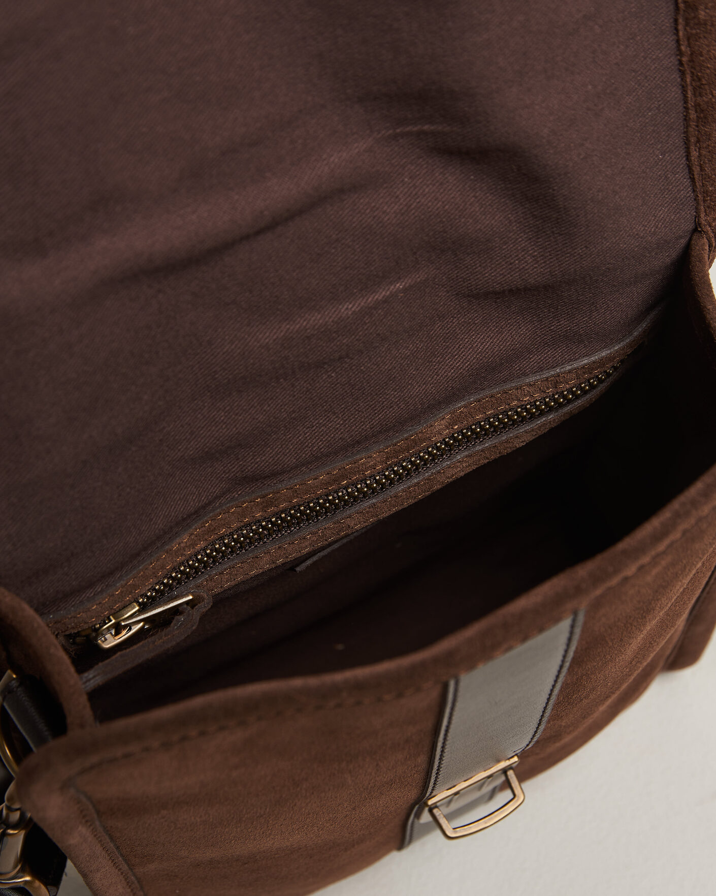 Uomini | Borse | Gant | Suede Shoulder Bag Soil Brown