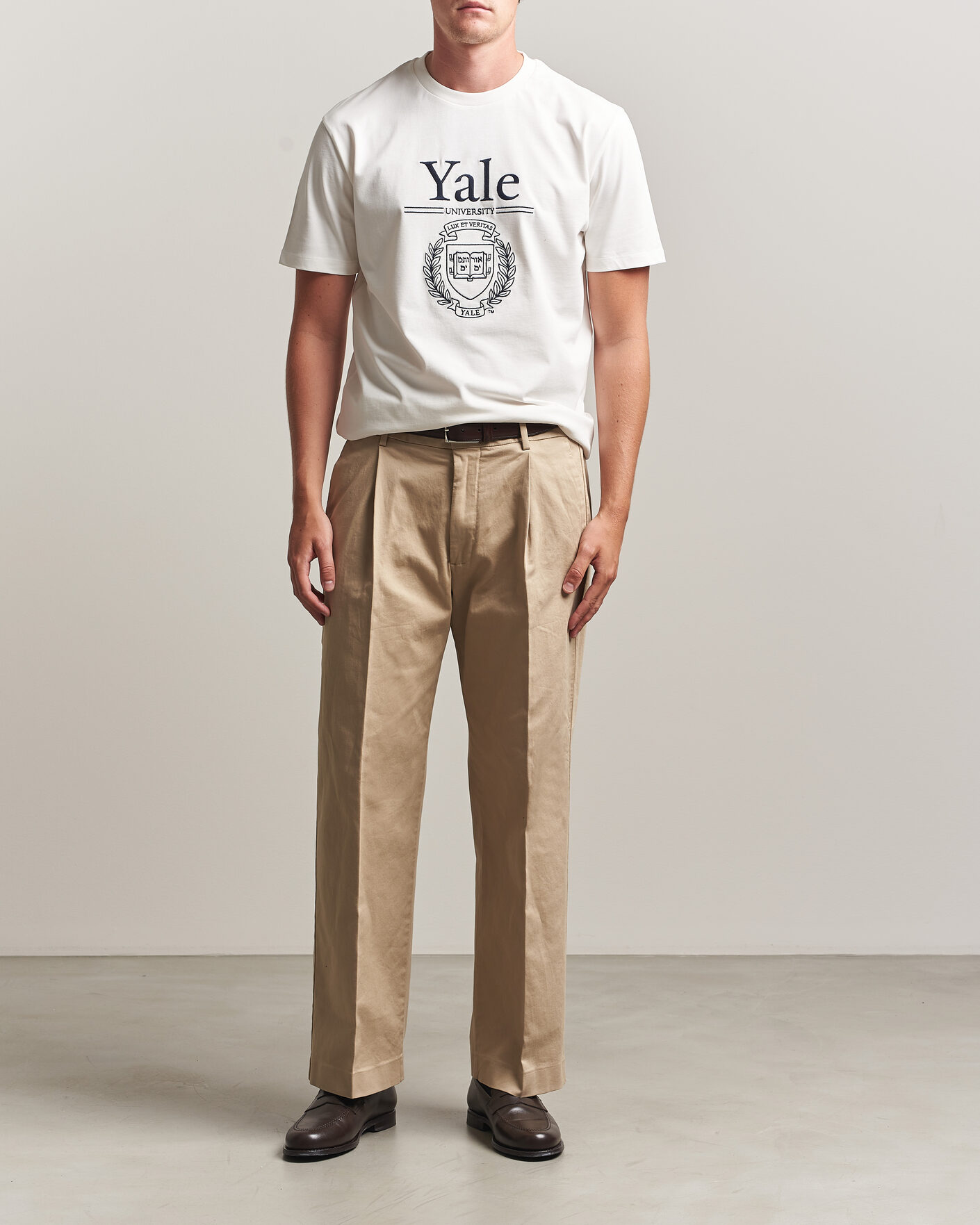 Uomini | T-shirt | Gant | YALE Crew Neck T-Shirt Eggshell