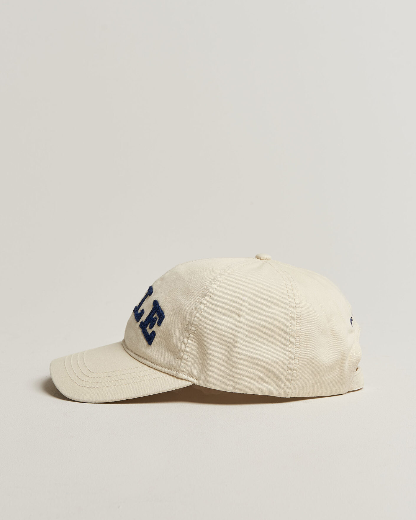 Uomini | Cappelli & Berretti | Gant | YALE Heavy Washed Cotton Twill Cap Cream
