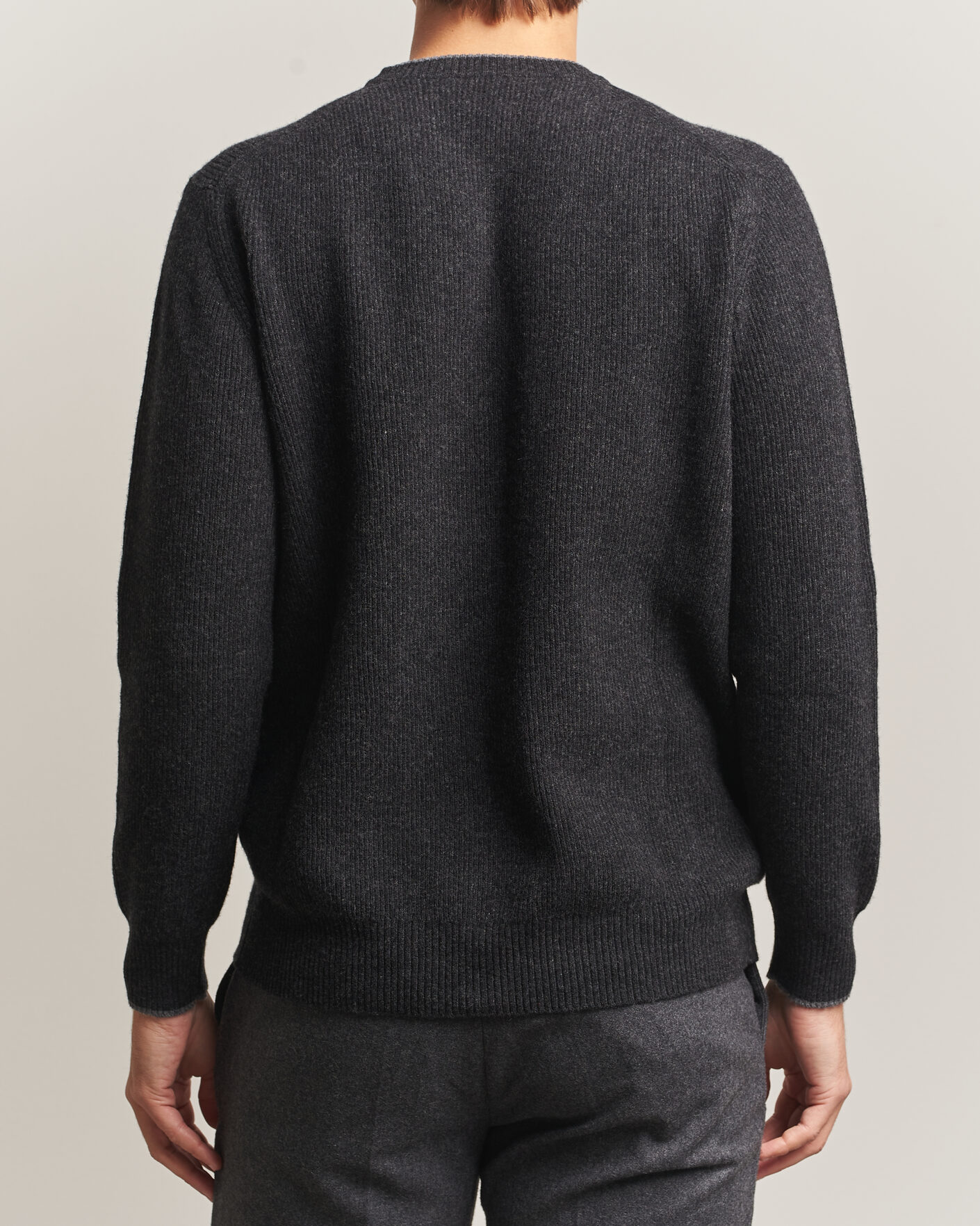 Uomini | Maglieria | Altea | Rib Wool Raglan Sweater Charcoal