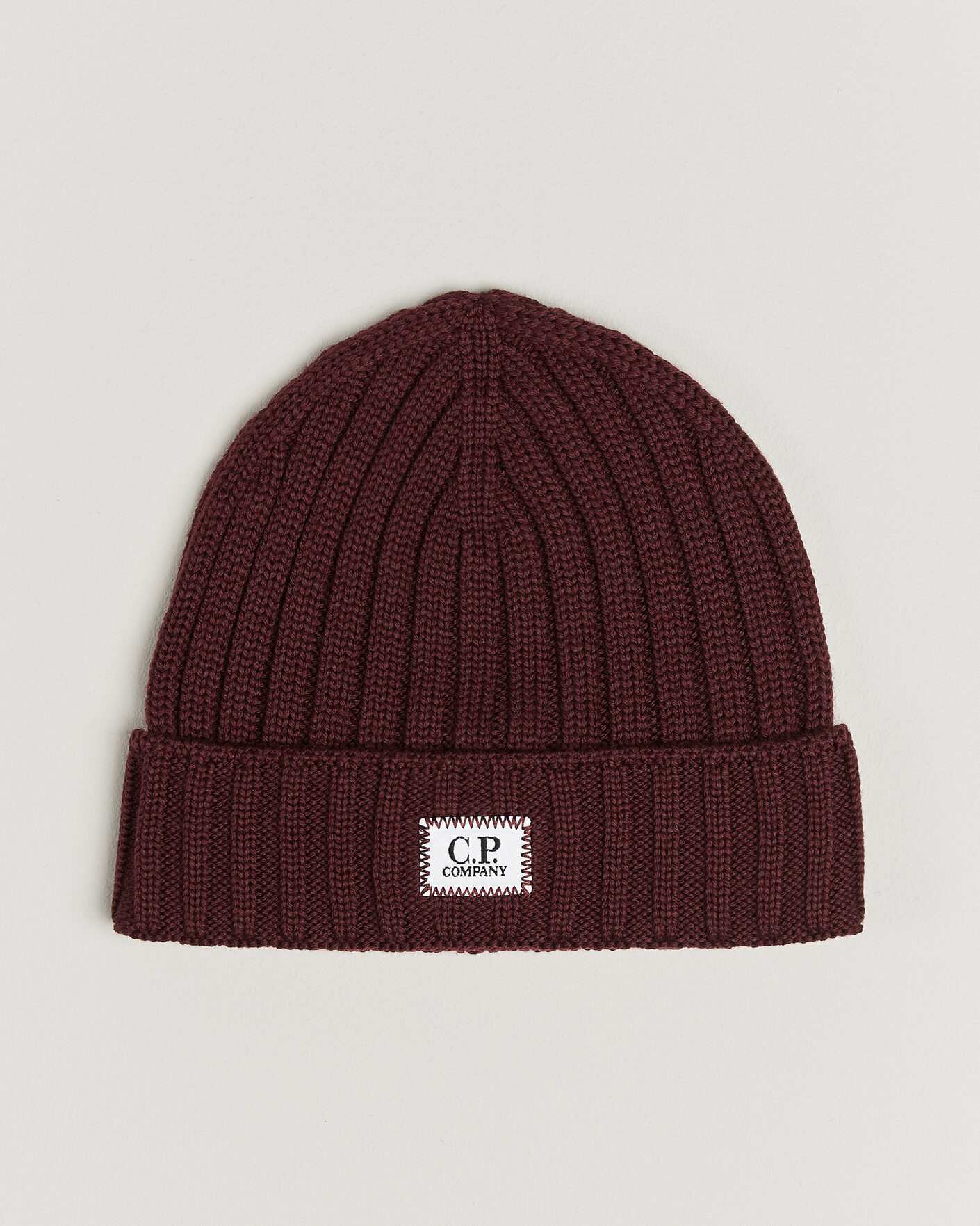 Uomini | Berretti | C.P. Company | Extra Fine Merino Rib Knitted Hat Burgundy