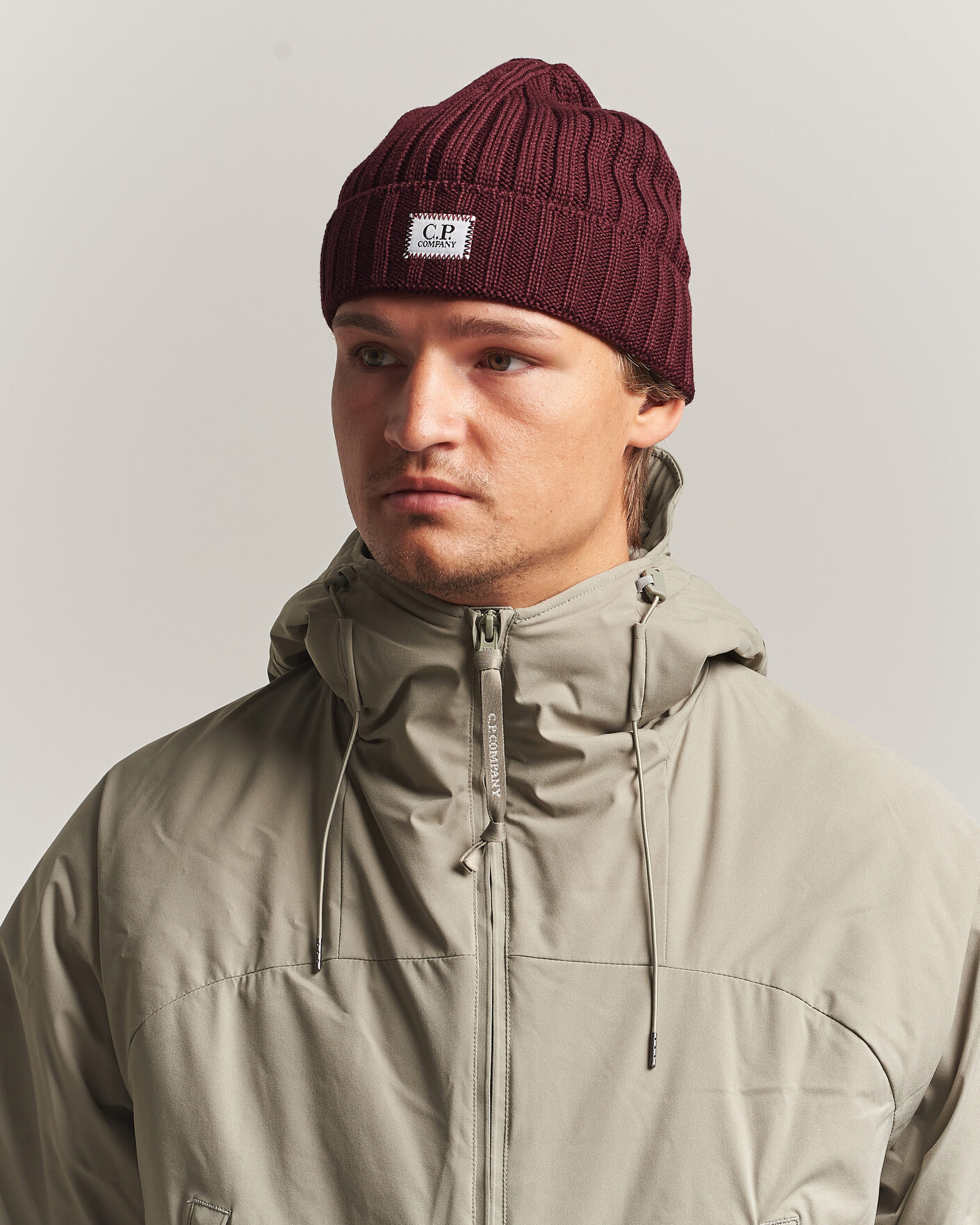 Uomini | Berretti | C.P. Company | Extra Fine Merino Rib Knitted Hat Burgundy