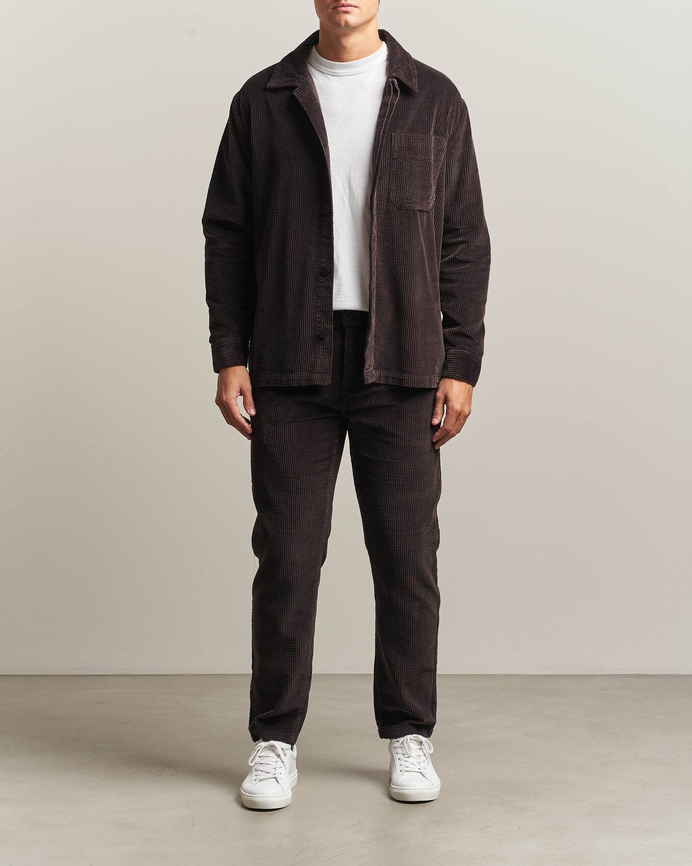 Uomini | Camicie | KnowledgeCotton Apparel | Cotton Corduroy Overshirt Chocolate