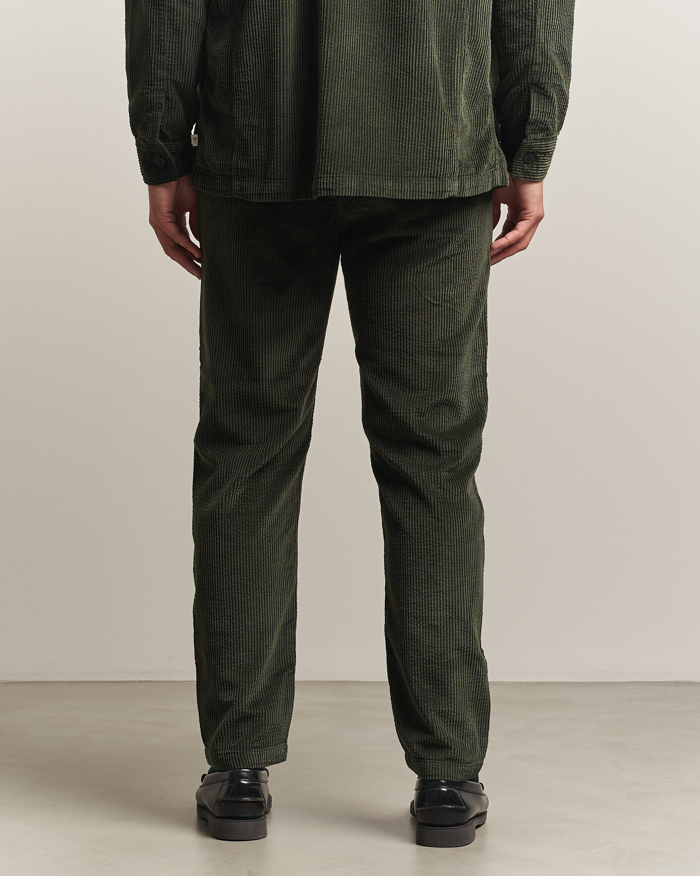 Uomini | Pantaloni | KnowledgeCotton Apparel | Chuck Regular Cord Trousers Forest Night