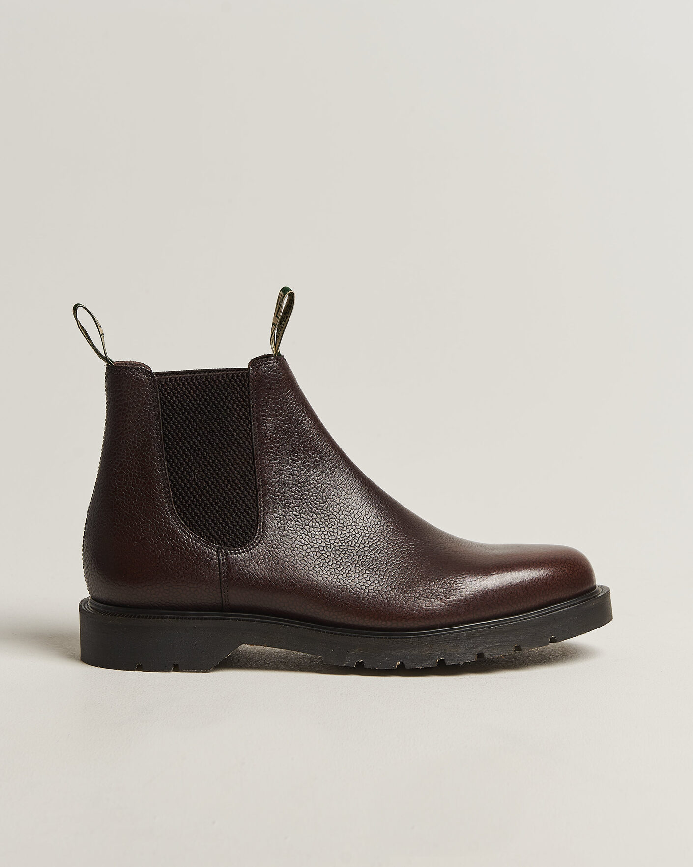 Uomini | Stivali | Loake 1880 | Mccauley Heat Sealed Chelsea Dark Brown