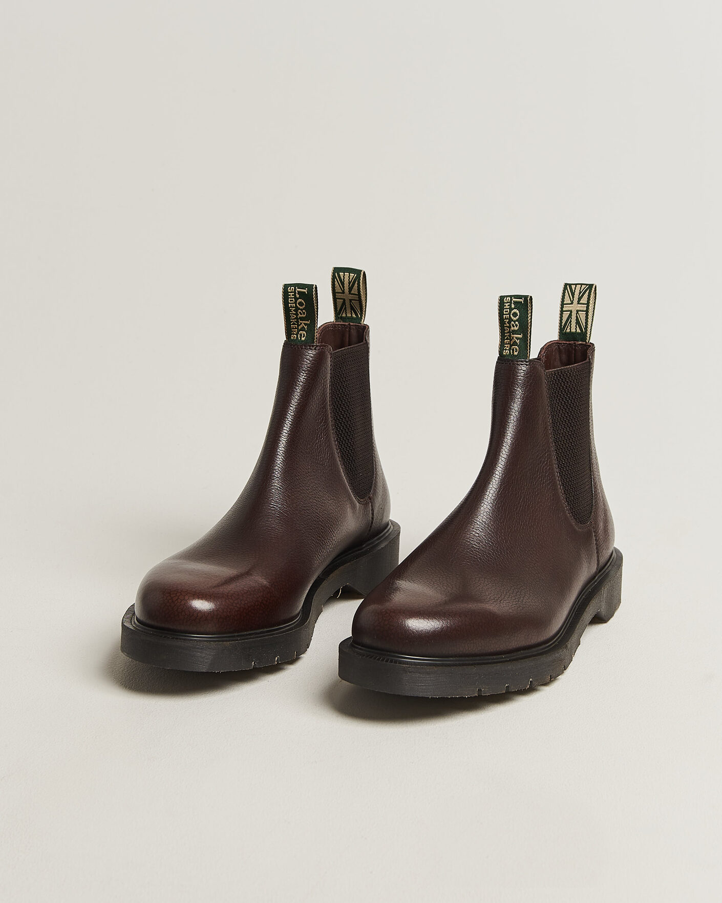 Uomini | Stivali | Loake 1880 | Mccauley Heat Sealed Chelsea Dark Brown