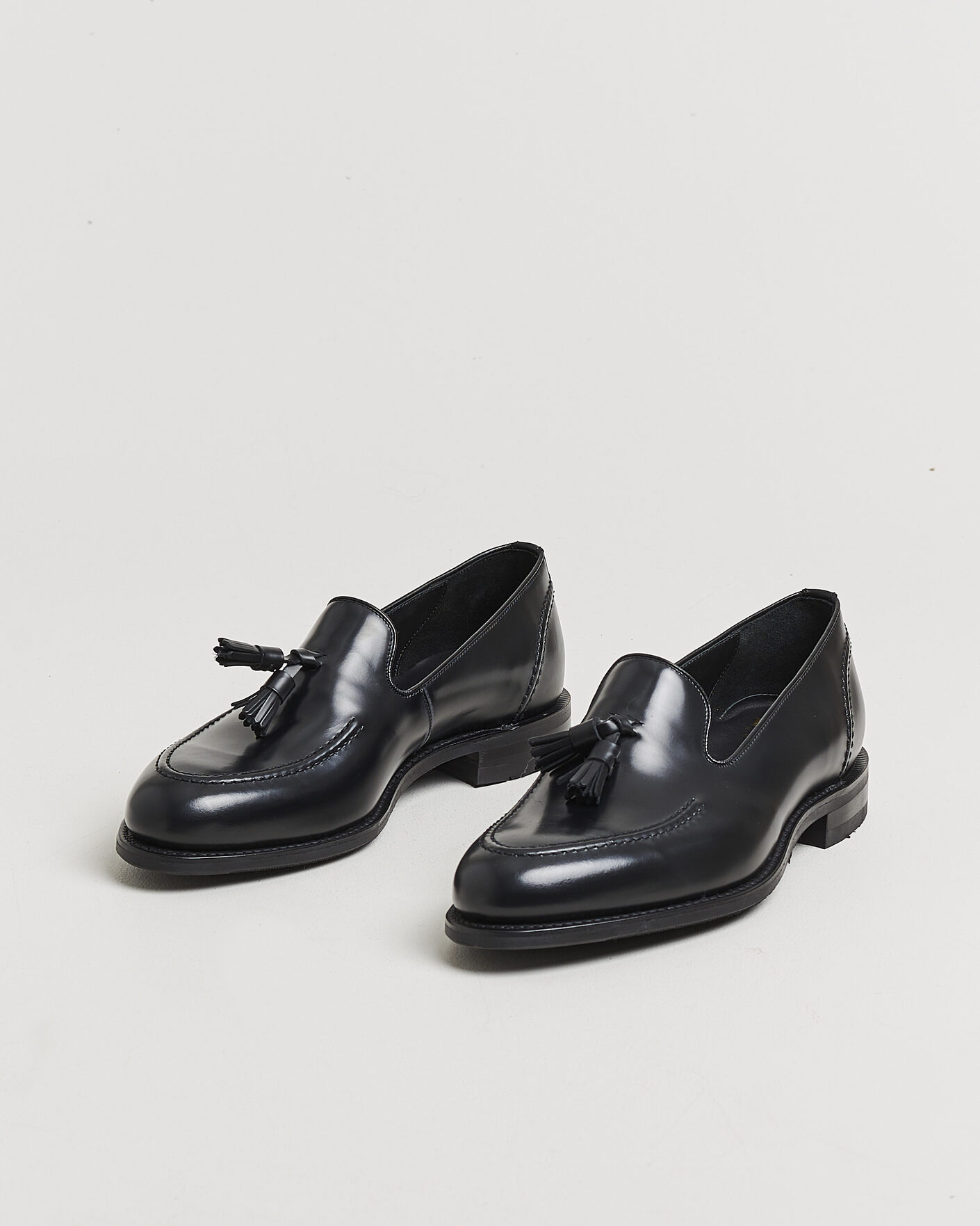Uomini | Mocassini | Loake 1880 | Brunel Leather Tassel Loafer Black