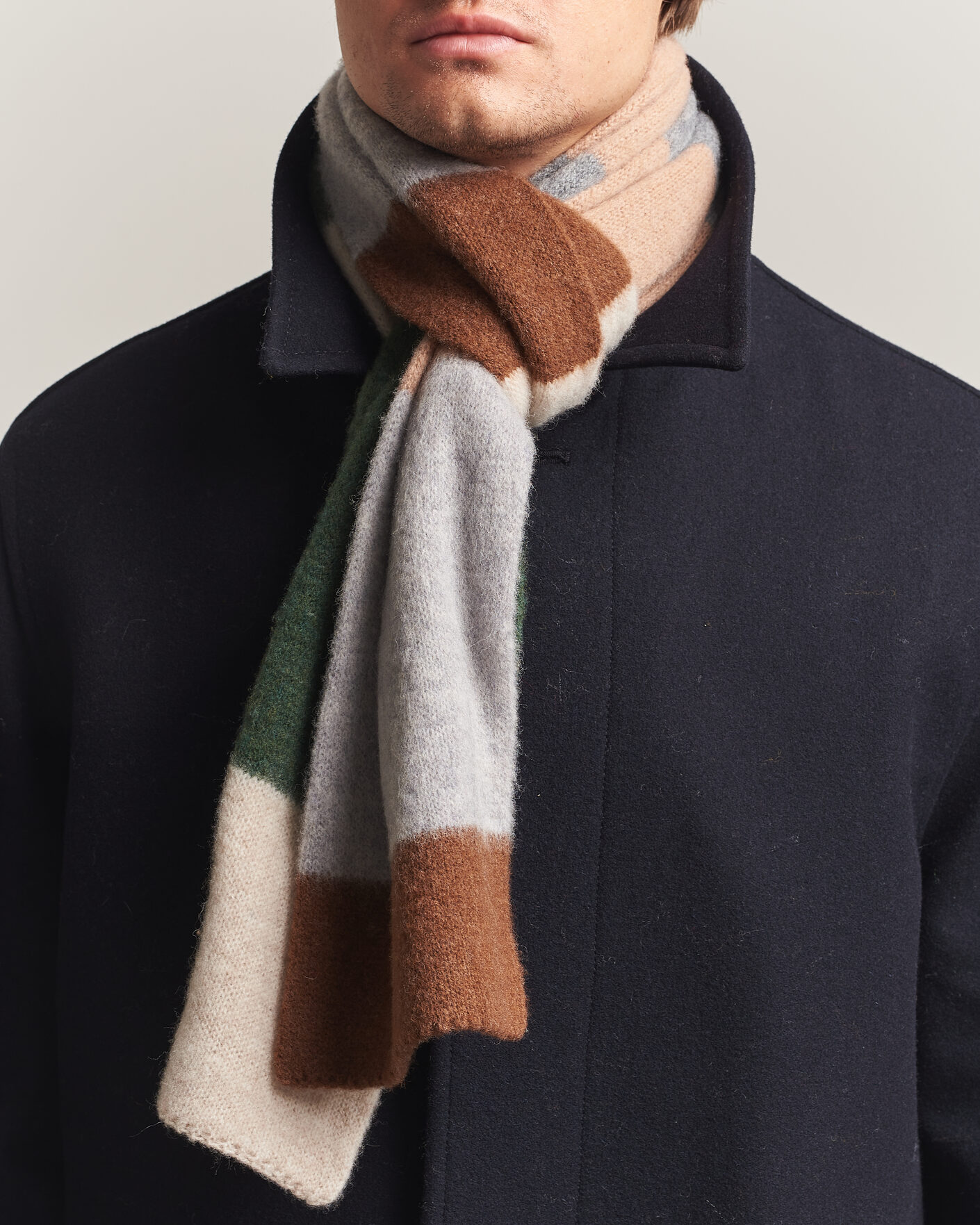 Uomini | Sciarpe | Robert Mackie | Rona Ribbed Shaggy Lambswool Scarf Grey/Green/Beige Mix