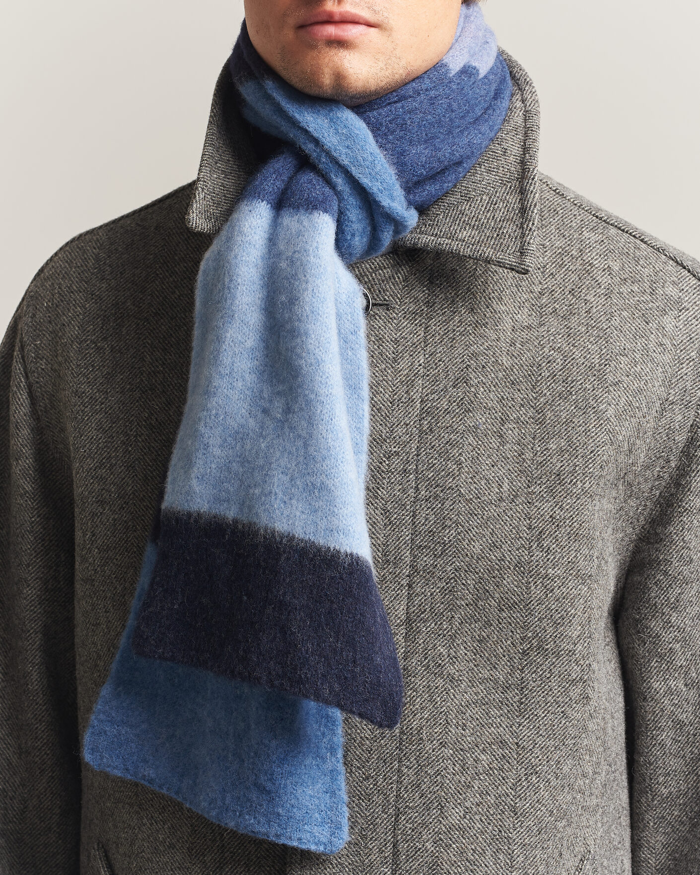 Uomini | Sciarpe | Robert Mackie | Rona Ribbed Shaggy Lambswool Scarf Blue