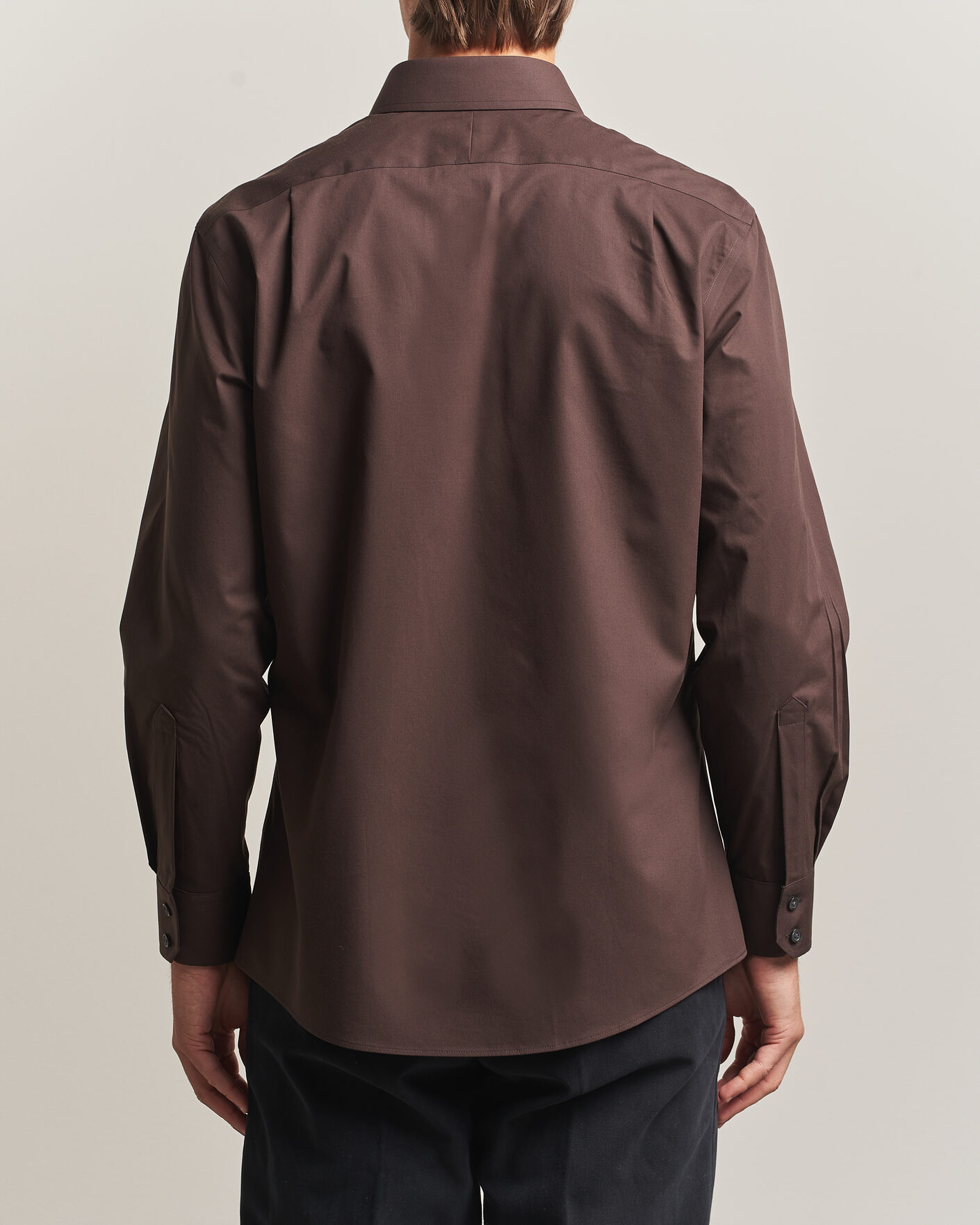 Uomini | Camicie | Charles Tyrwhitt | Slim Fit Non Iron Poplin Cut Away Shirt Chocolate