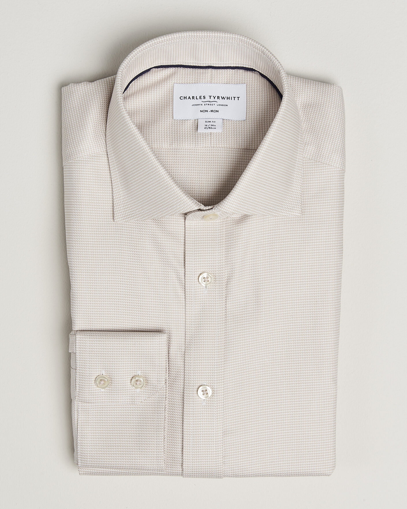 Uomini | Camicie | Charles Tyrwhitt | Slim Fit Non Iron Trafalgar Weave Shirt Stone