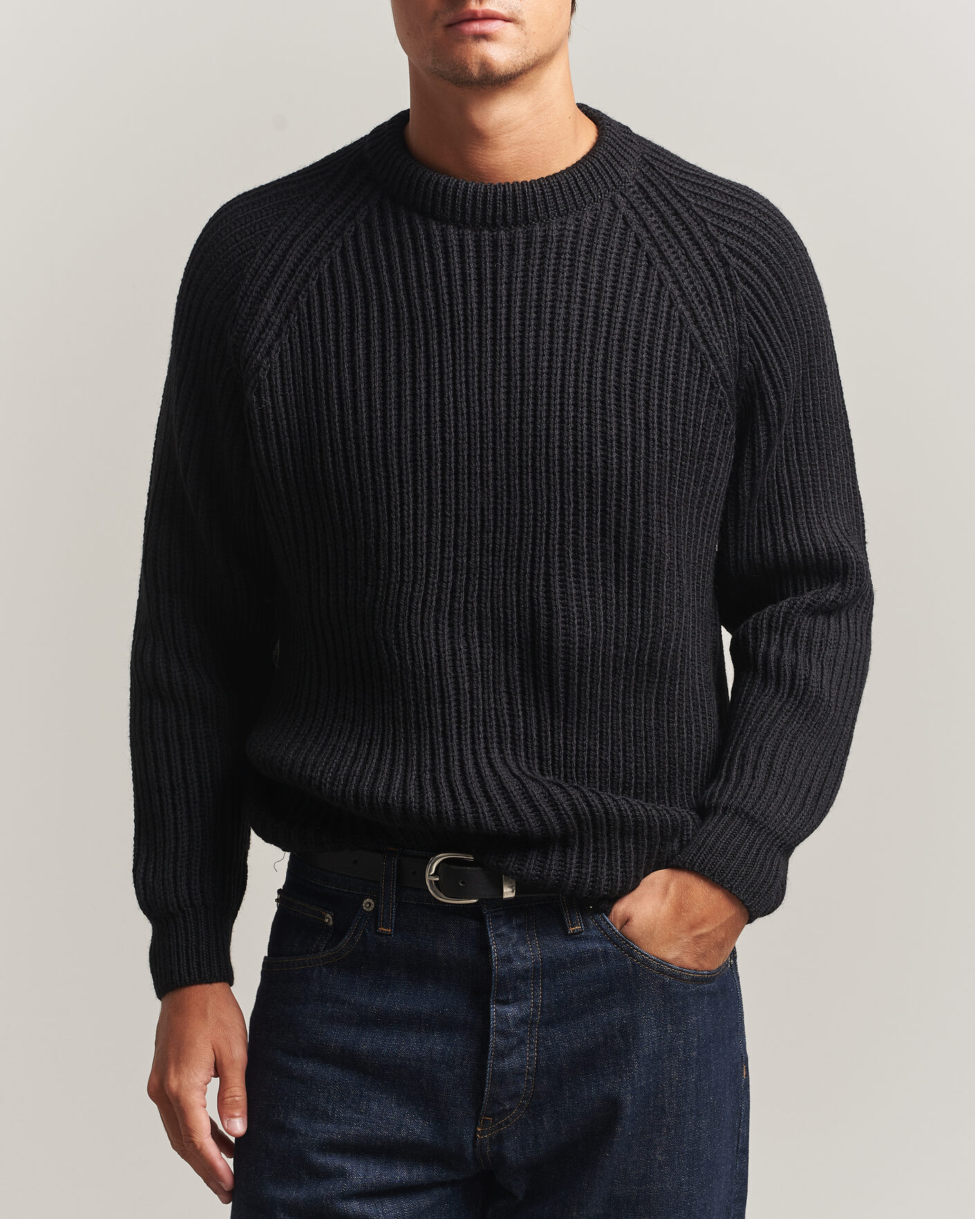 Uomini | Maglieria | Gloverall | Fisherman Rib Chunky Wool Crew Neck Black