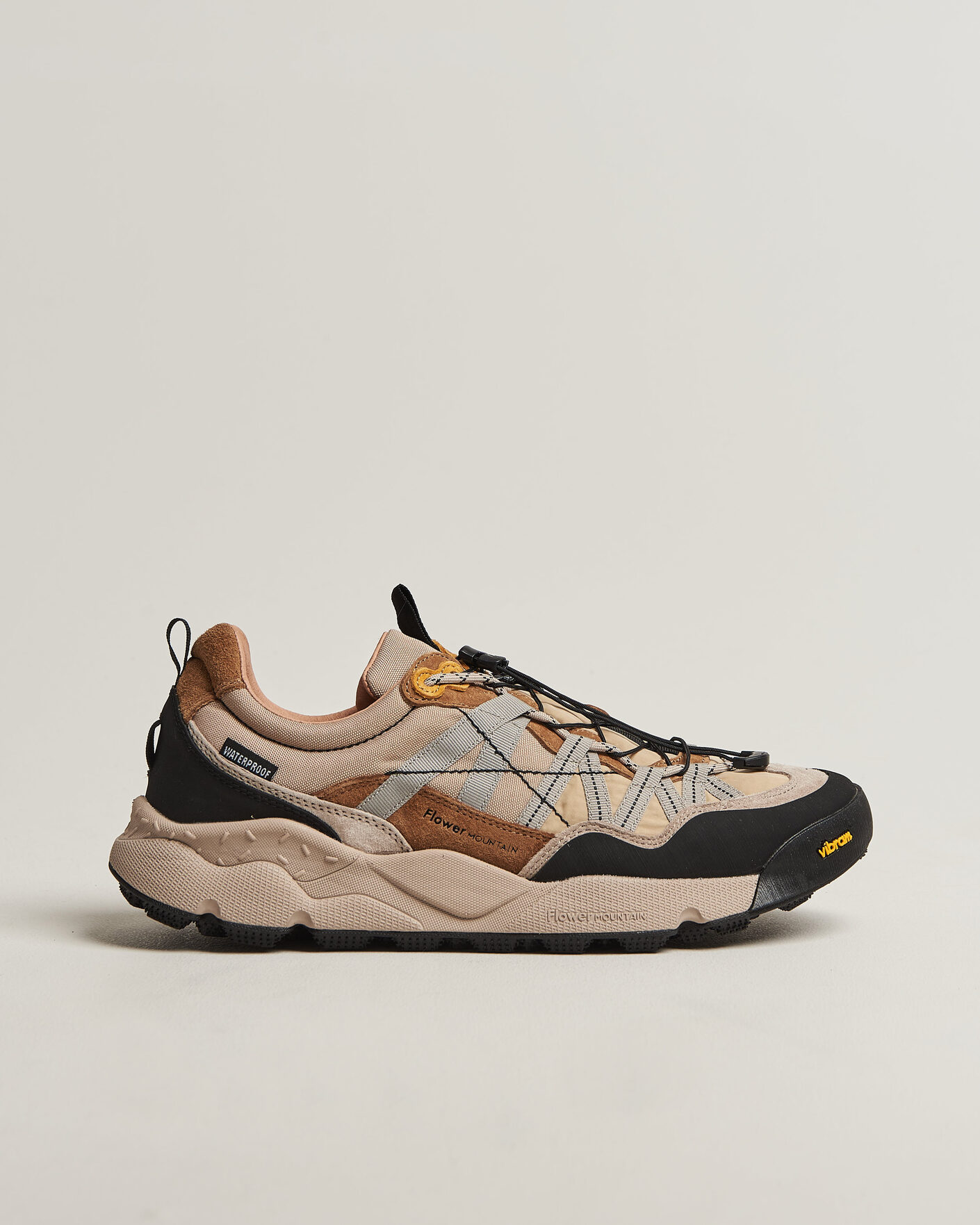 Uomini | Sneakers | Flower Mountain | Iwano 2 Suede/Nylon Trail Sneaker Beige