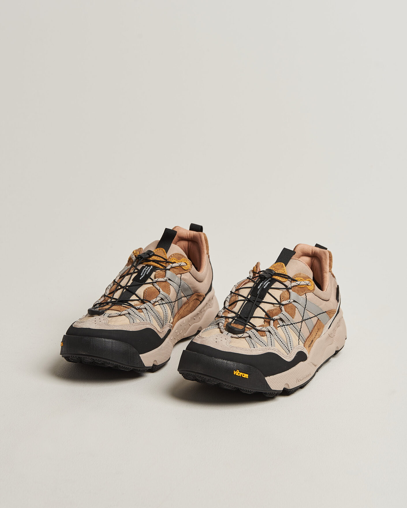 Uomini | Sneakers | Flower Mountain | Iwano 2 Suede/Nylon Trail Sneaker Beige