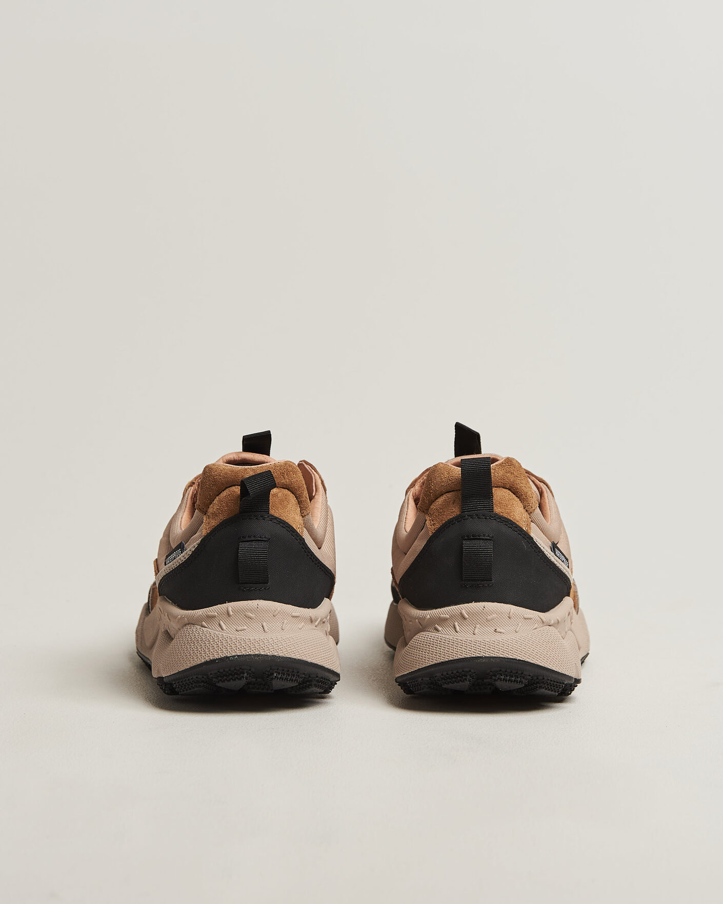 Uomini | Sneakers | Flower Mountain | Iwano 2 Suede/Nylon Trail Sneaker Beige
