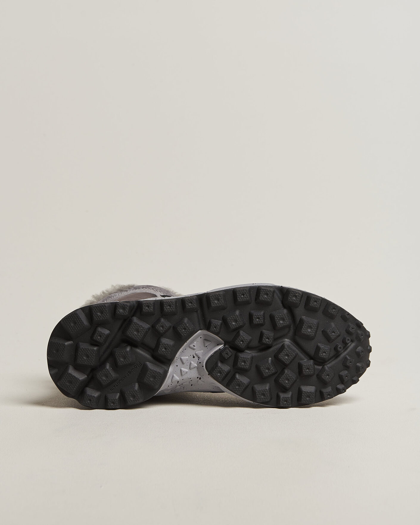 Uomini | Sneakers | Flower Mountain | Yamano 3 Mid Suede/Sherling Sneaker Grey