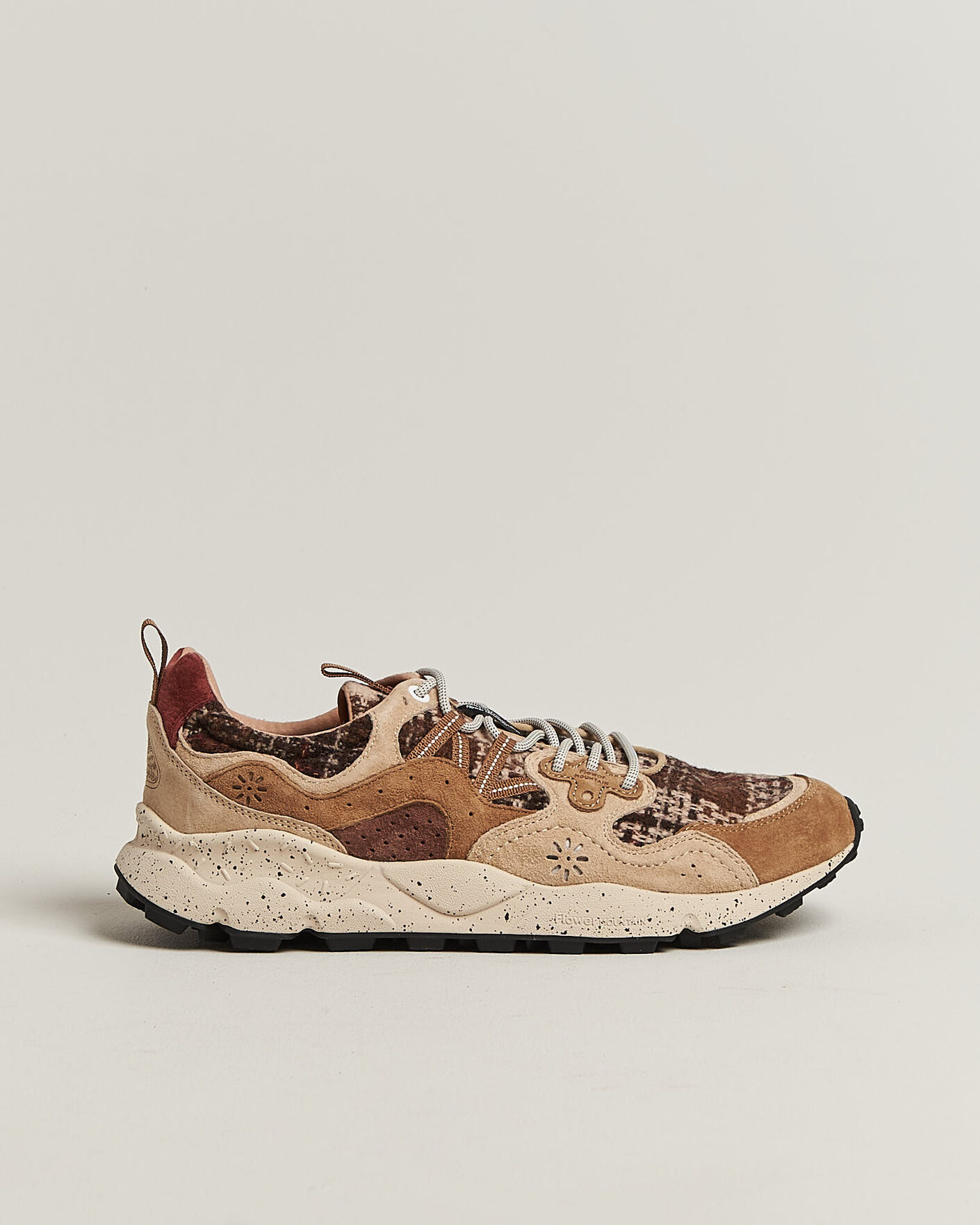 Uomini | Sneakers | Flower Mountain | Yamano 3 Suede/Wool Check Sneaker Brown