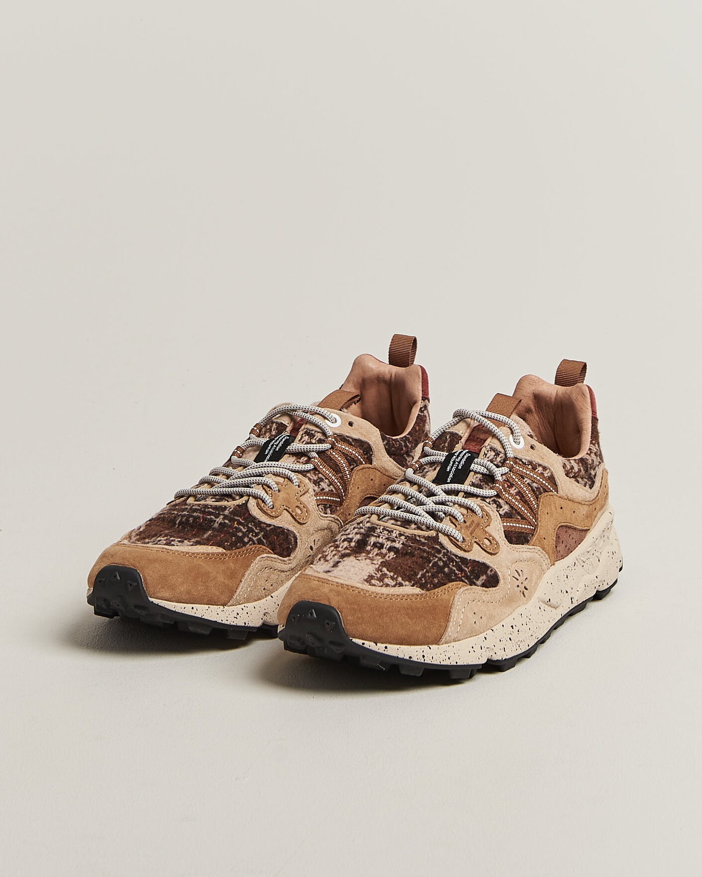 Uomini | Sneakers | Flower Mountain | Yamano 3 Suede/Wool Check Sneaker Brown