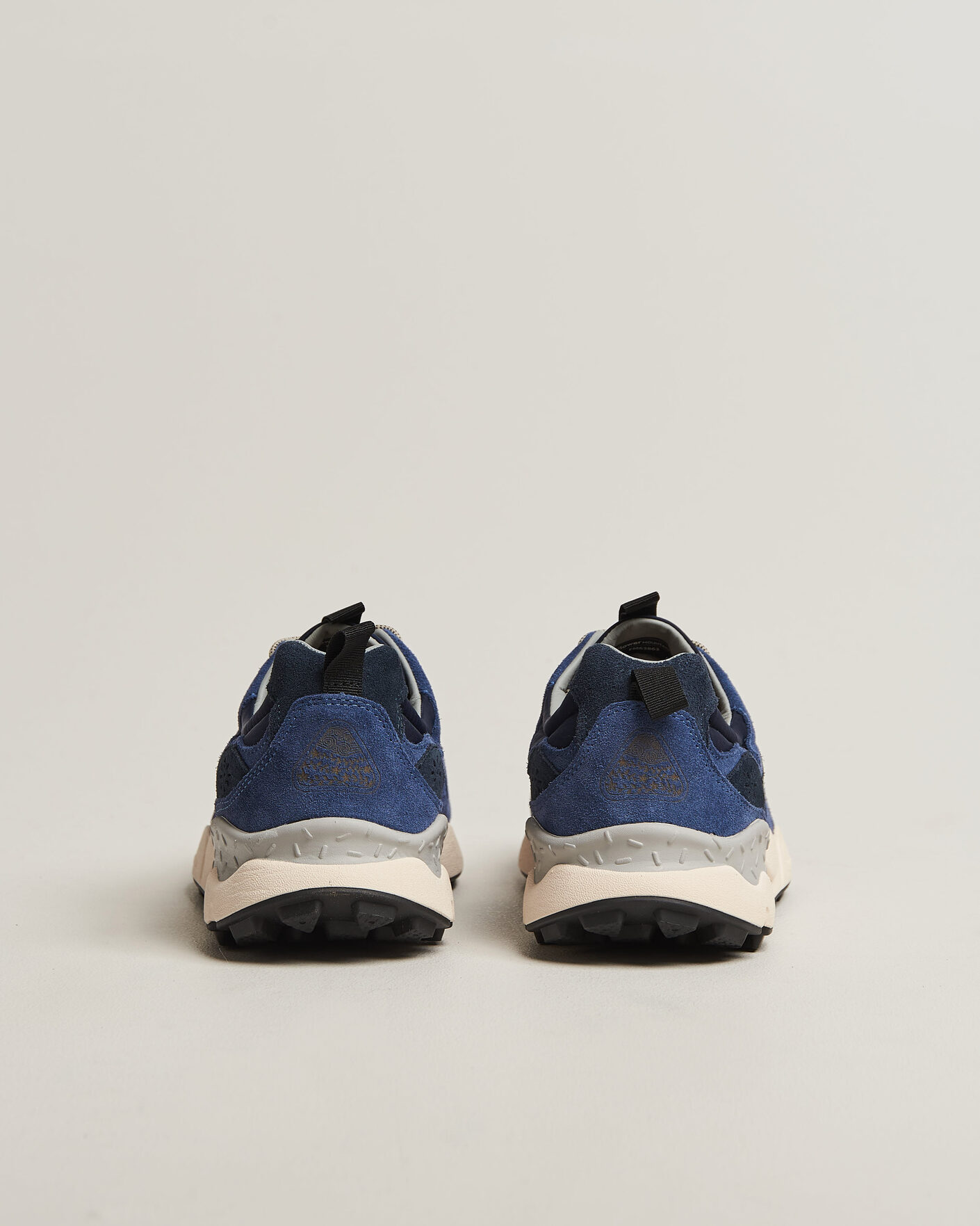 Uomini | Sneakers | Flower Mountain | Yamano 3 Cow Velour Sneaker Blue