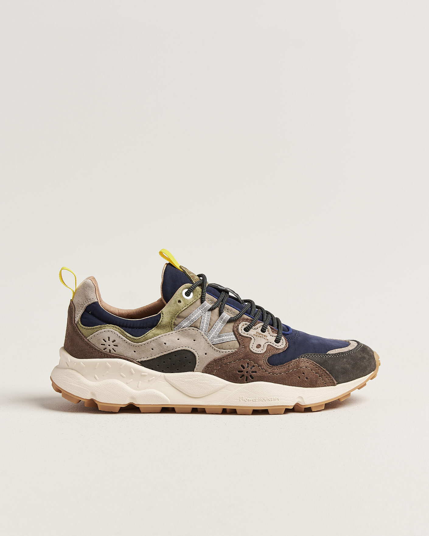 Uomini | Sneakers | Flower Mountain | Yamano 3 Suede/Nylon Sneaker Dark Grey/Brown